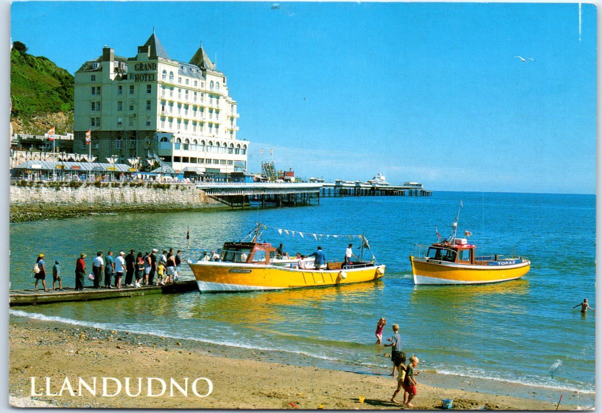 Postcard – The Sands and Grand Hotel, Llandudno, Wales, United Kingdom, Europe