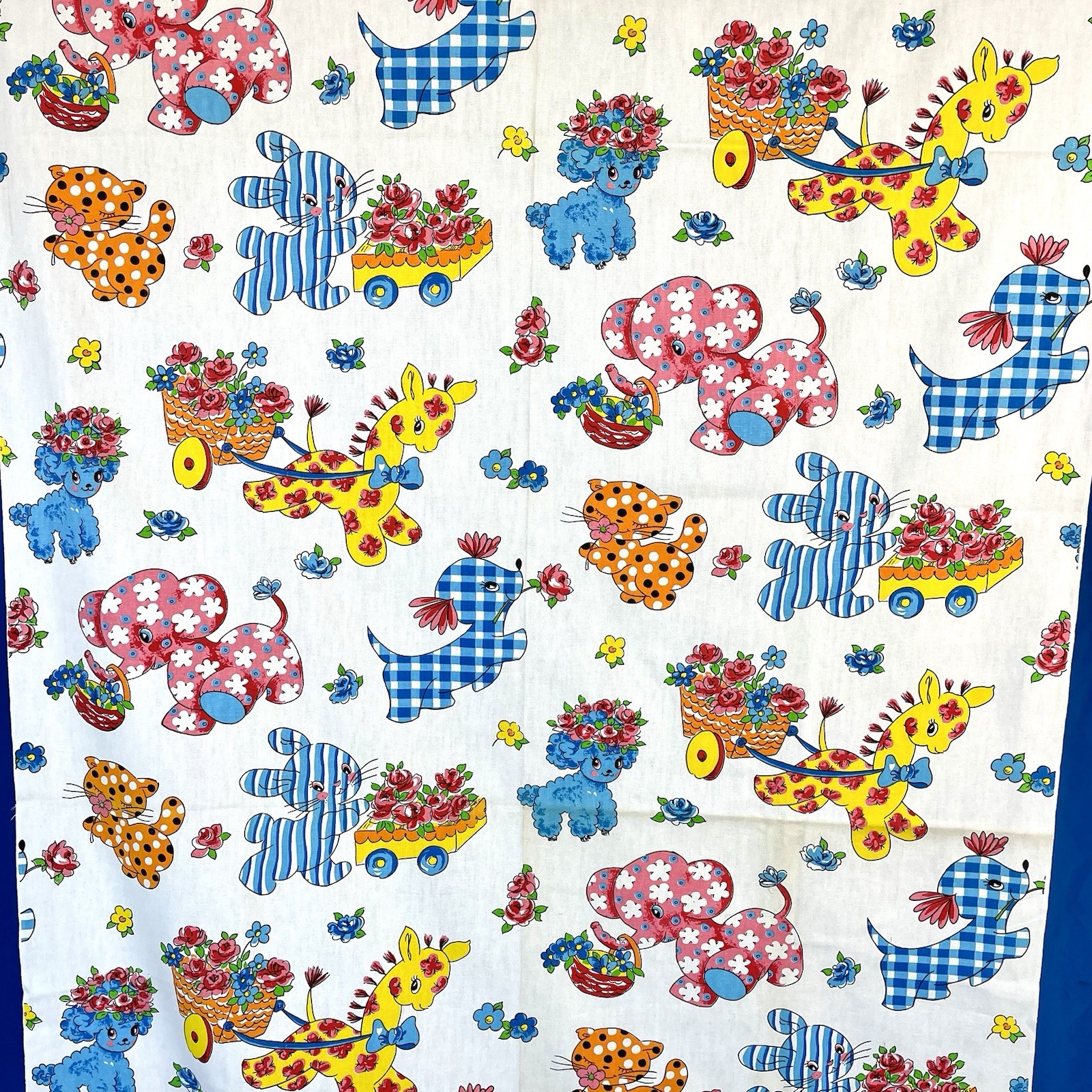 VTG 50s 60s Fabric Juvenile Cute Animals Novelty Cat, Dog, Bunny Giraffe 3 Yards