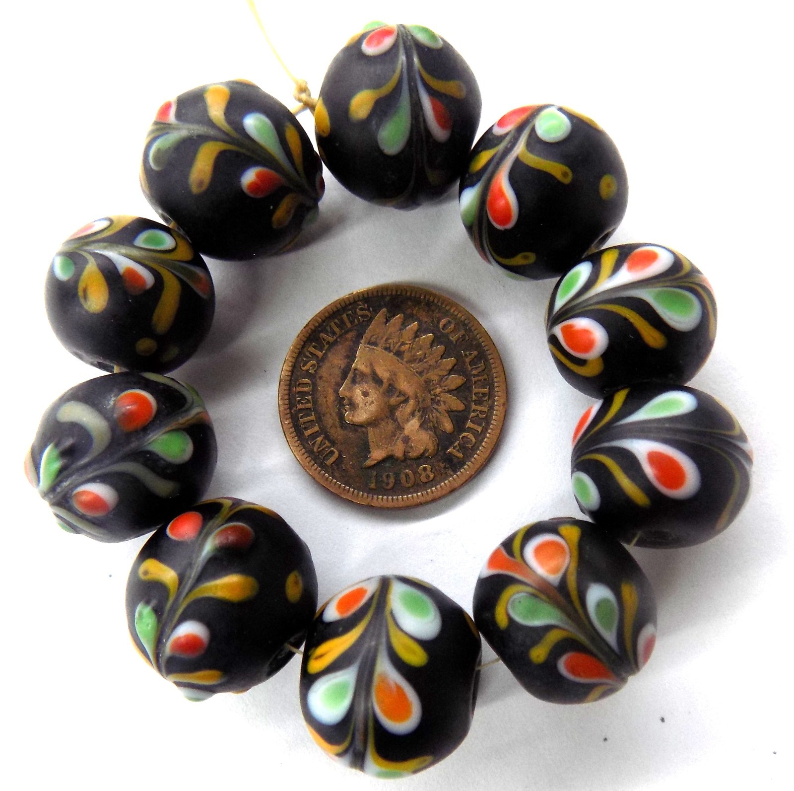 10 Black Fancy Wreath Fancy Lamp Made African Trade Beads Venetian Style TT522