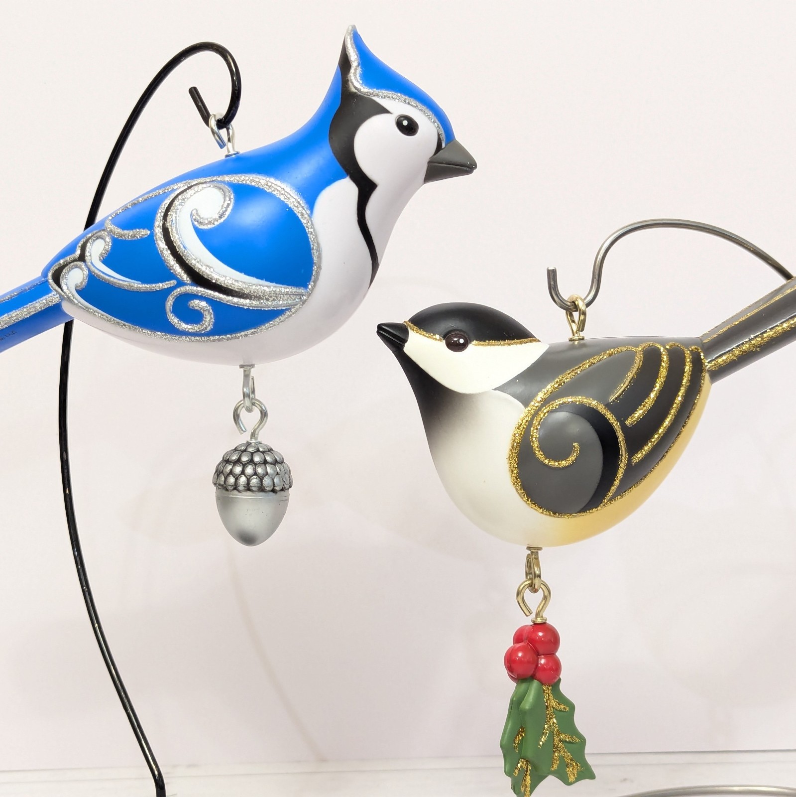 Hallmark 2019 OUTDOOR Bird Ornament SET Christmas Blue Jay & Chickadee Large 8″
