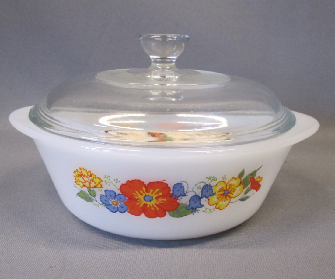 Glasbake Milk Glass Round FLORAL Casserole NOS Unused Orig Label Clear Lid 1 QT