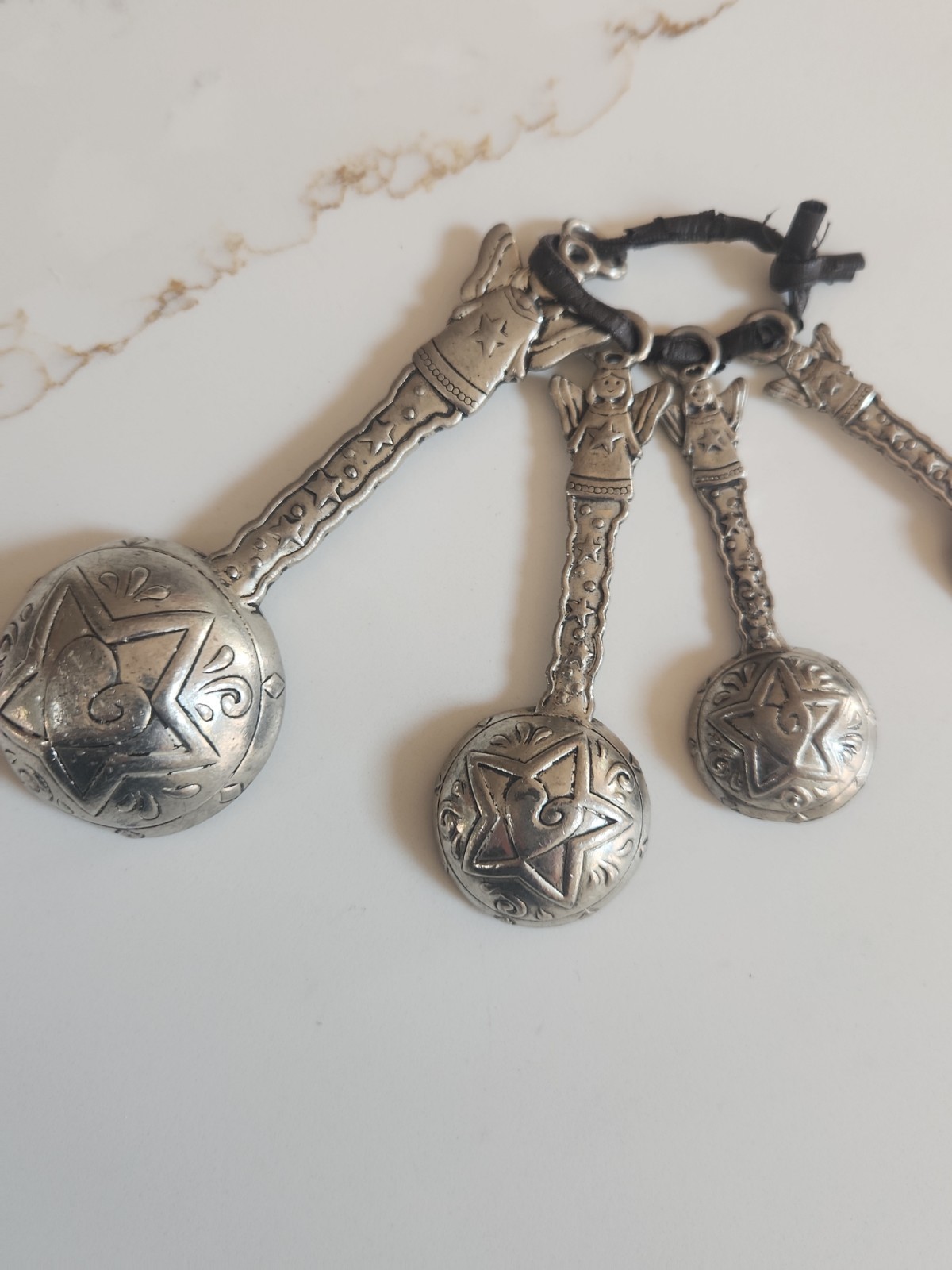 GANZ 4 Pc Angels Measuring Spoon Set Angels Hearts Wings Design