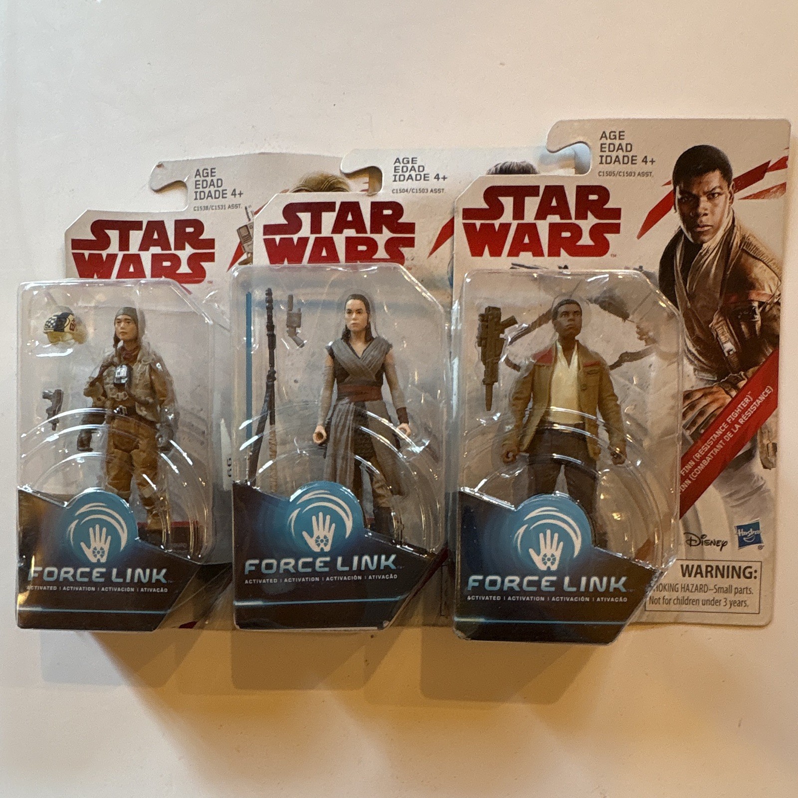 Hasbro Star Wars Force Link 2017 3.75in set of three, Paige, Rey and Finn.