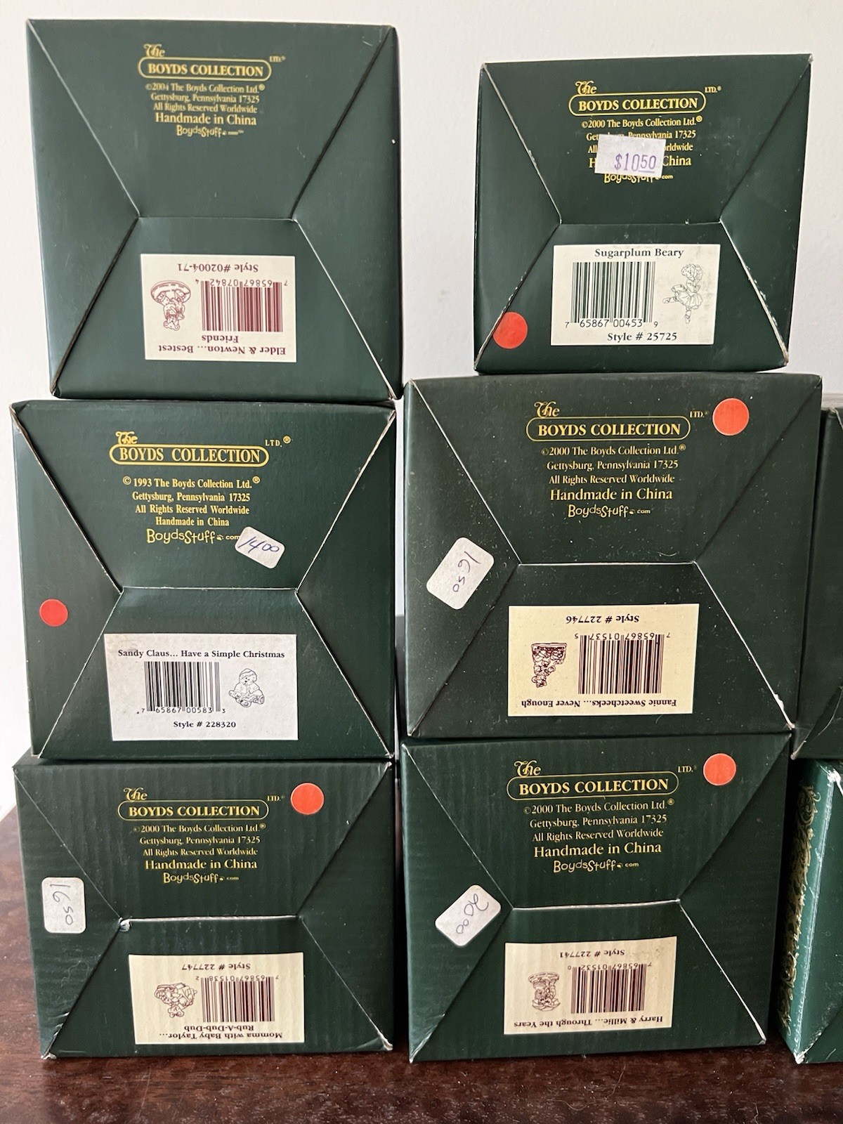 12 Boyd’s Bears Lot, Original Boxes-2 Are Lights. Excellent Condition