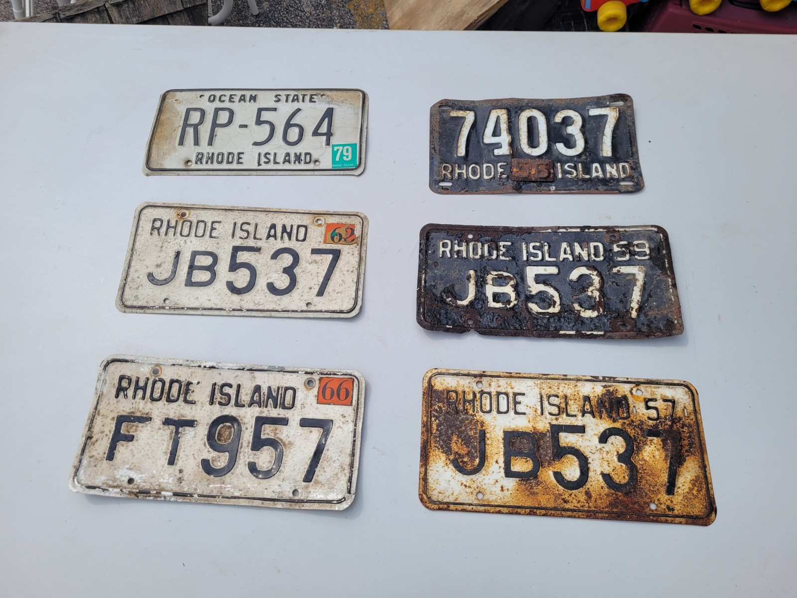 Vintage Rhode Island Licene Plates (6) 1956,57 59,62,66,73.