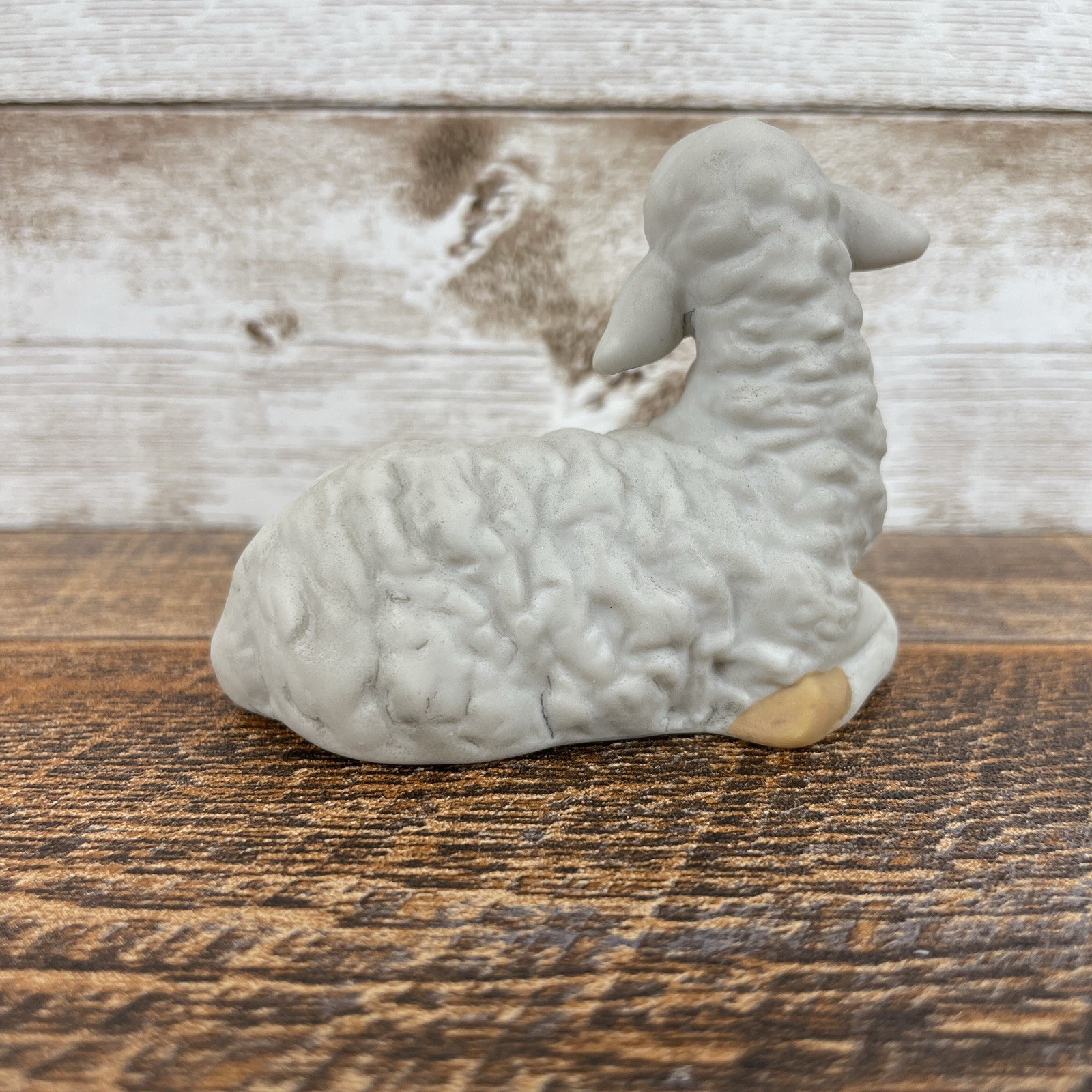 Kirkland Signature Nativity Lamb Replacement Christmas Porcelain Figurine 75177