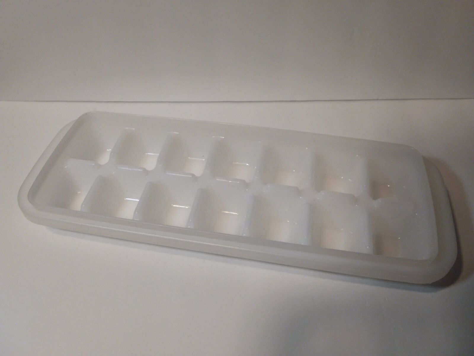 Tupperware #2704 & #2705 “Ice Cube Tray” Raspberry Color Lid.