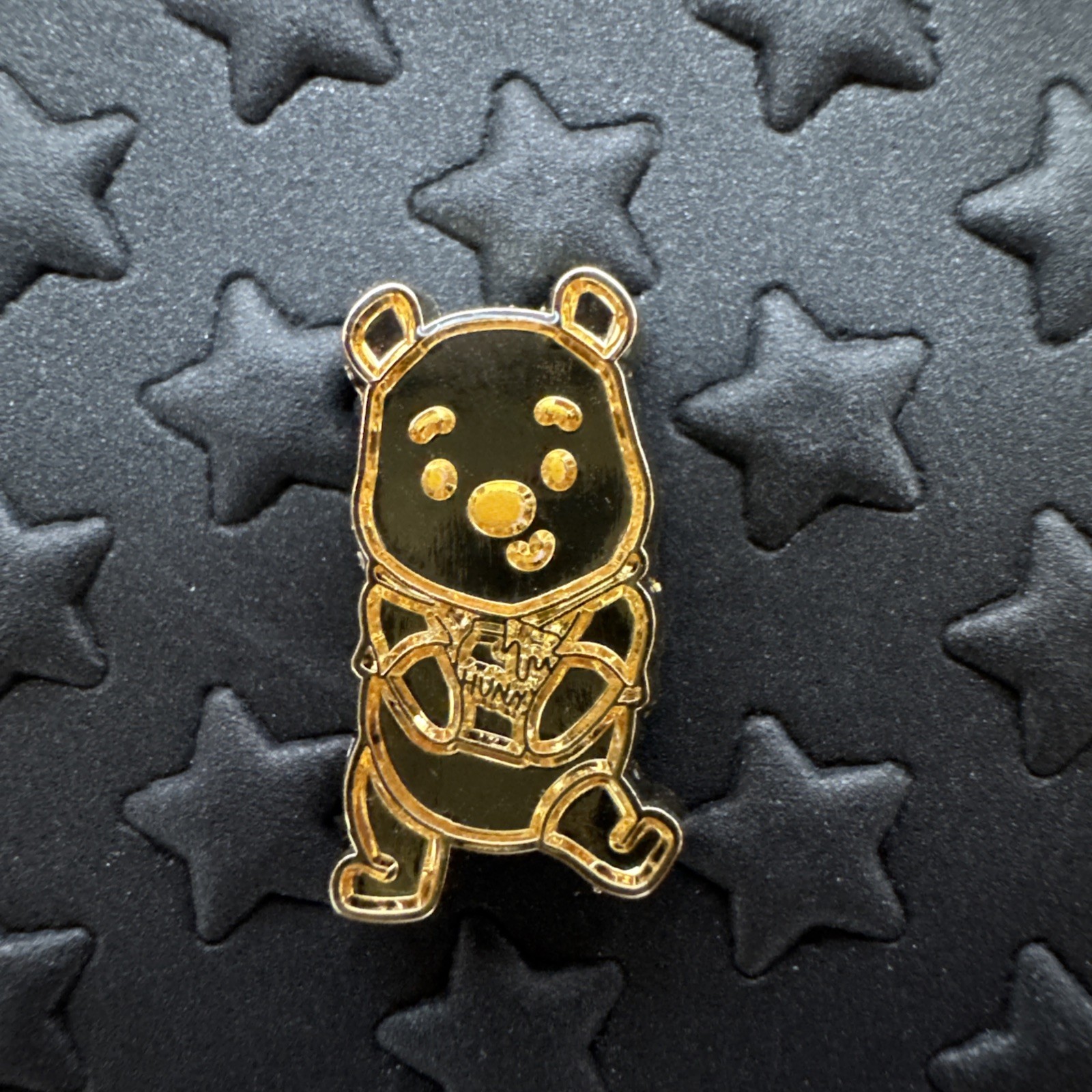 Pooh CHASER LE 250 – PALM Disney Winnie the Pooh Micro Mystery Pins 2026