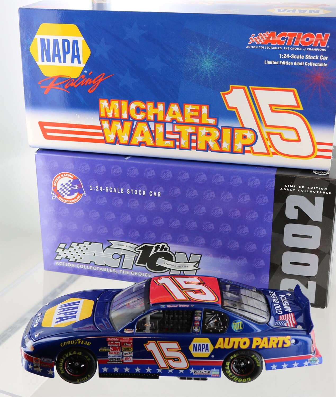 Michael Waltrip. #15 Napa /Stars and Stripes 2002 Monte Carlo Diecast 1-24 scale