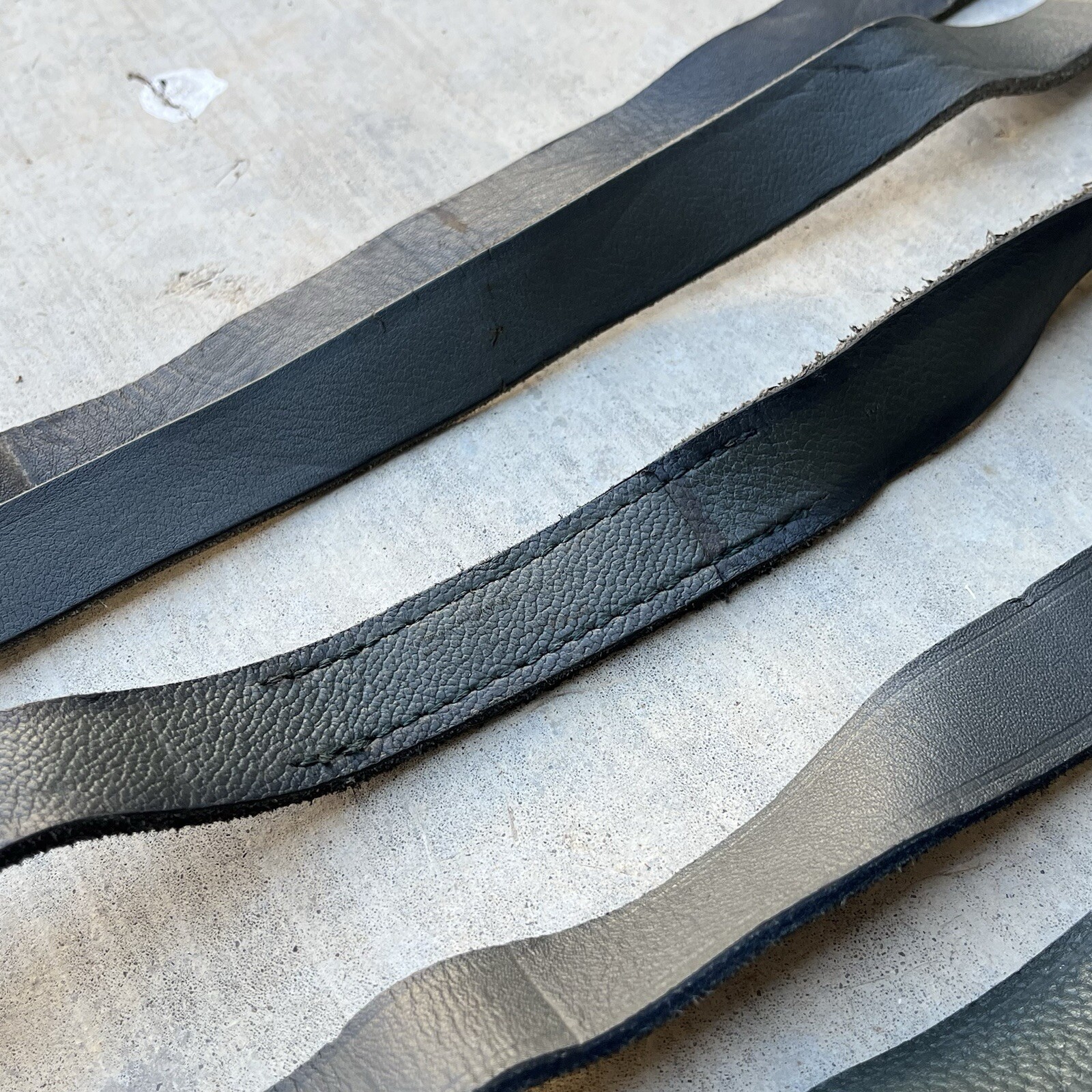 One (1) Issued WWII Finnish M91 M39 Original Leather Mosin Nagant Rifle Sling
