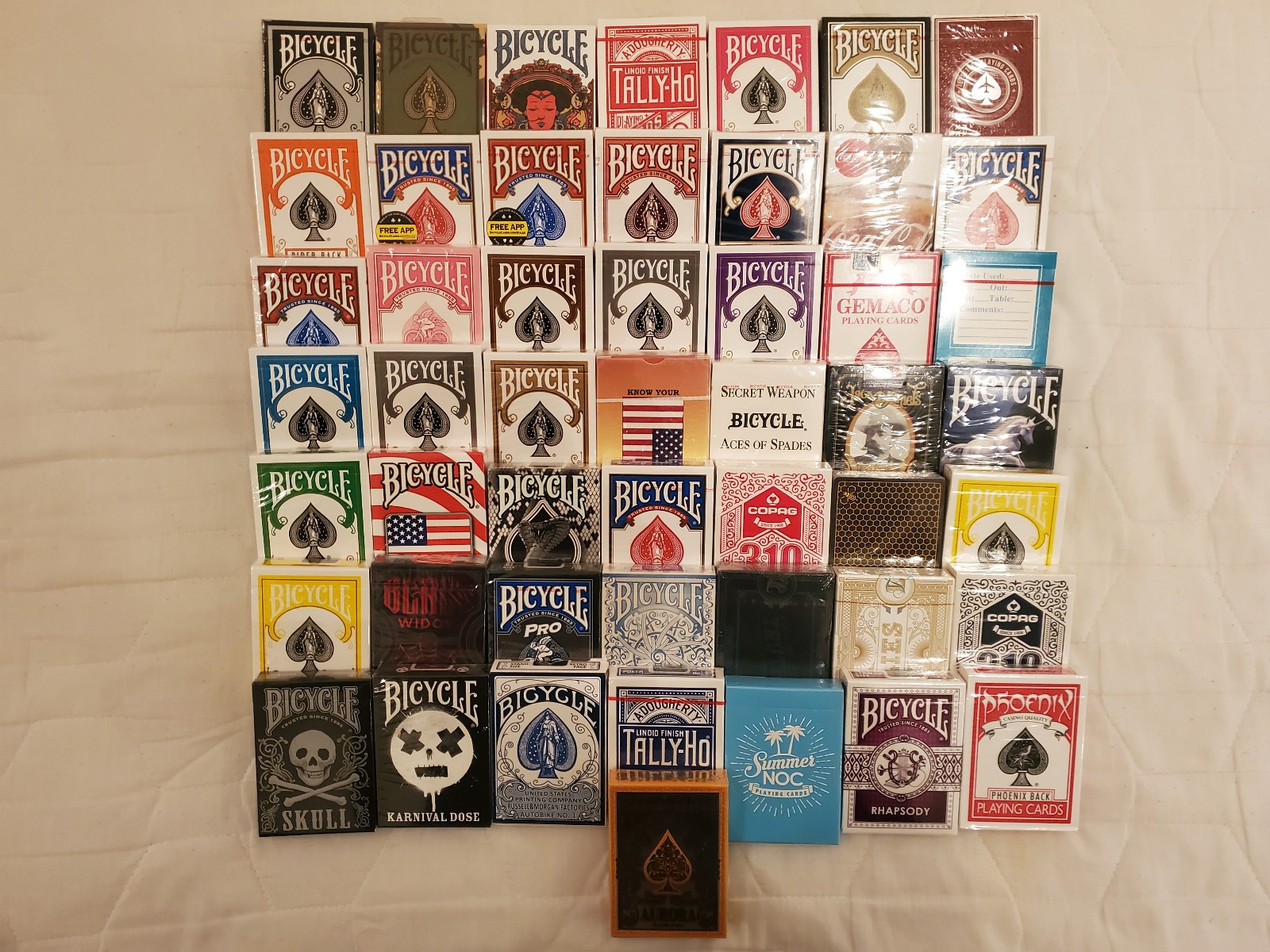 🎴50 PREMIUM NEW Playing Card Decks – incl a Marked Deck AND a Rainbow Deck!!