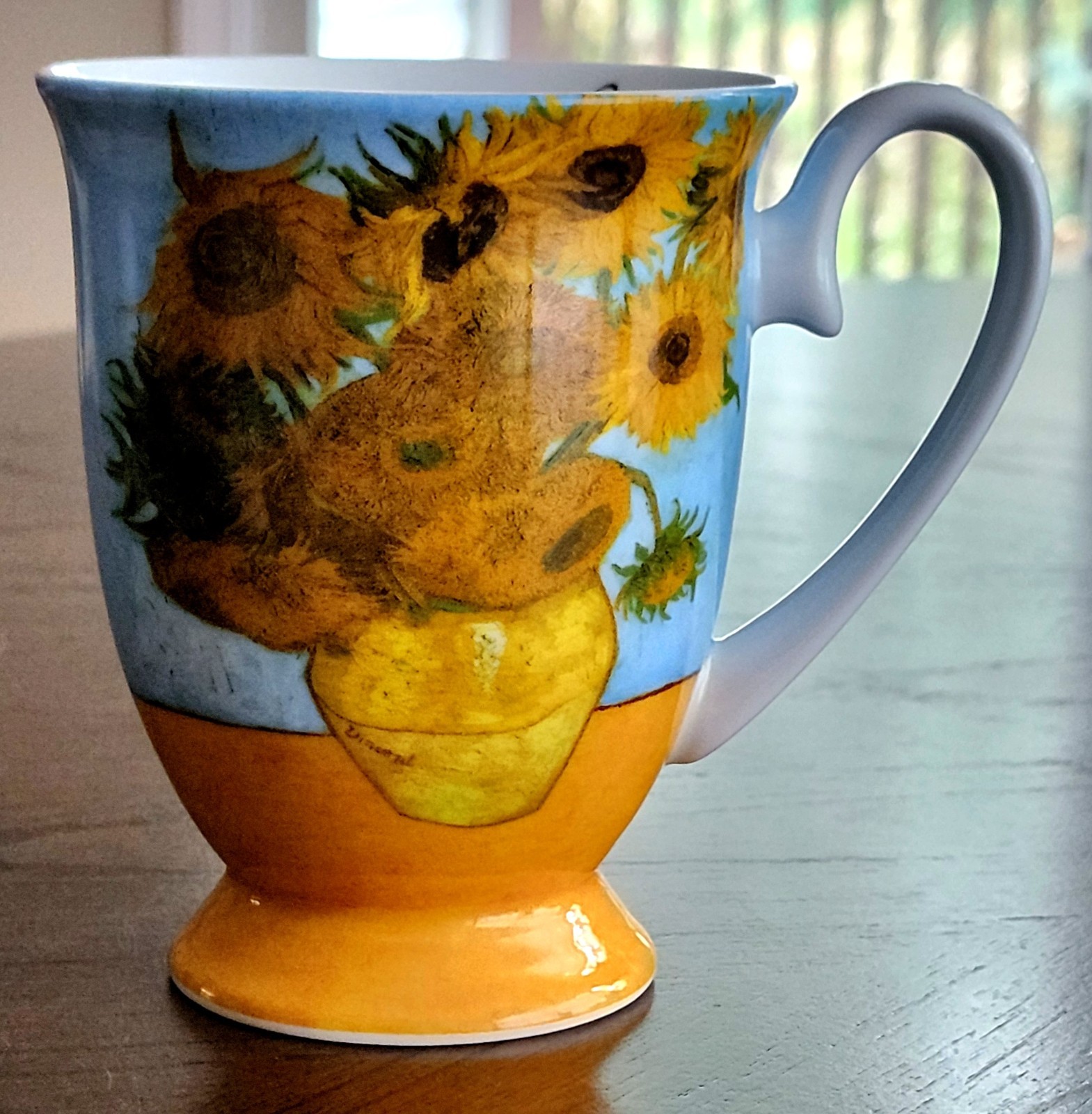 BRAND NEW VAN GOGH SUNFLOWERS BONE CHINA PEDESTAL FOOTED TEA COFFEE MUG. NWOT
