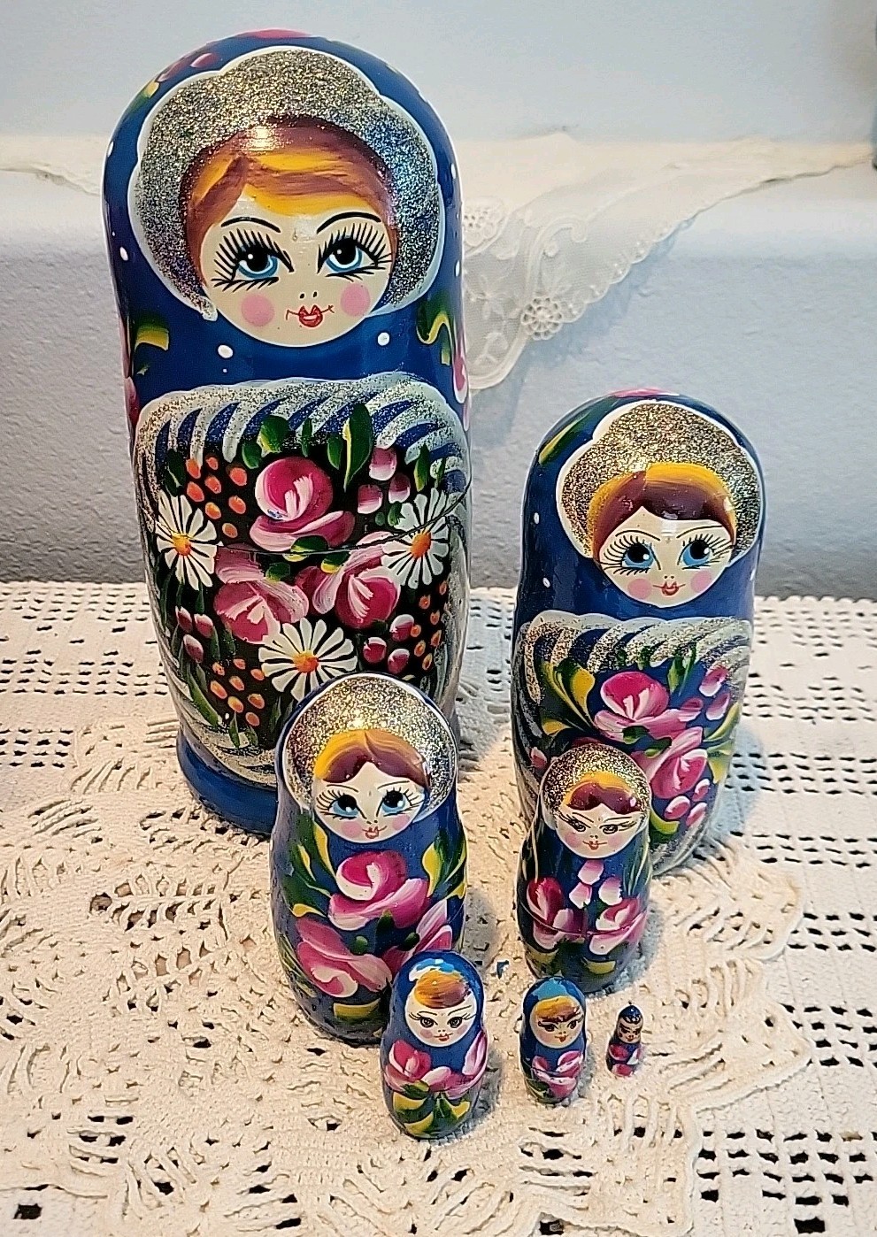 Vrg Russian Nesting Dolls 7pc Set Hand Painted Matryoshka Dolls Glitter Hats 9″