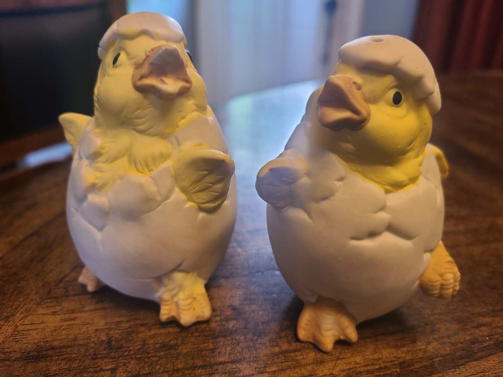 Chicks Cracked Eggs Salt And Pepper Shakers
