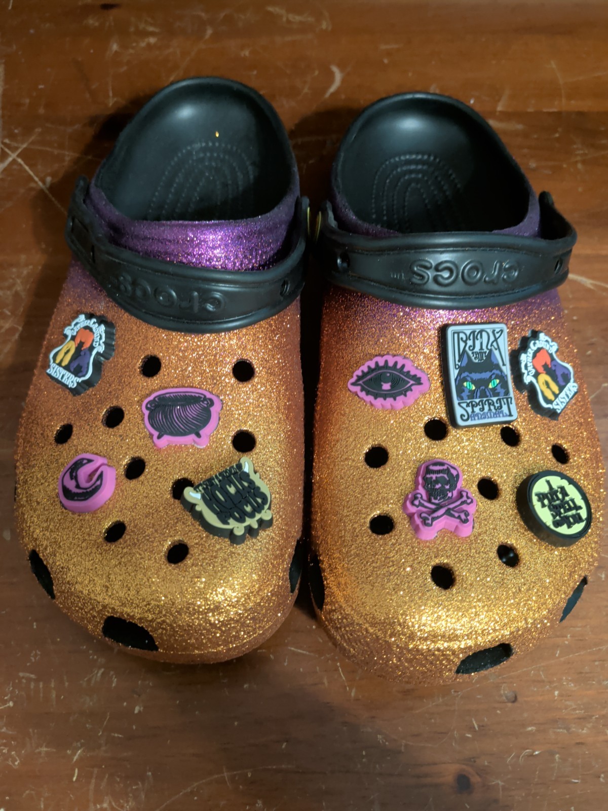 Disney Hocus Pocus orange purple glitter Halloween CROCS women’s size 9 *USED*
