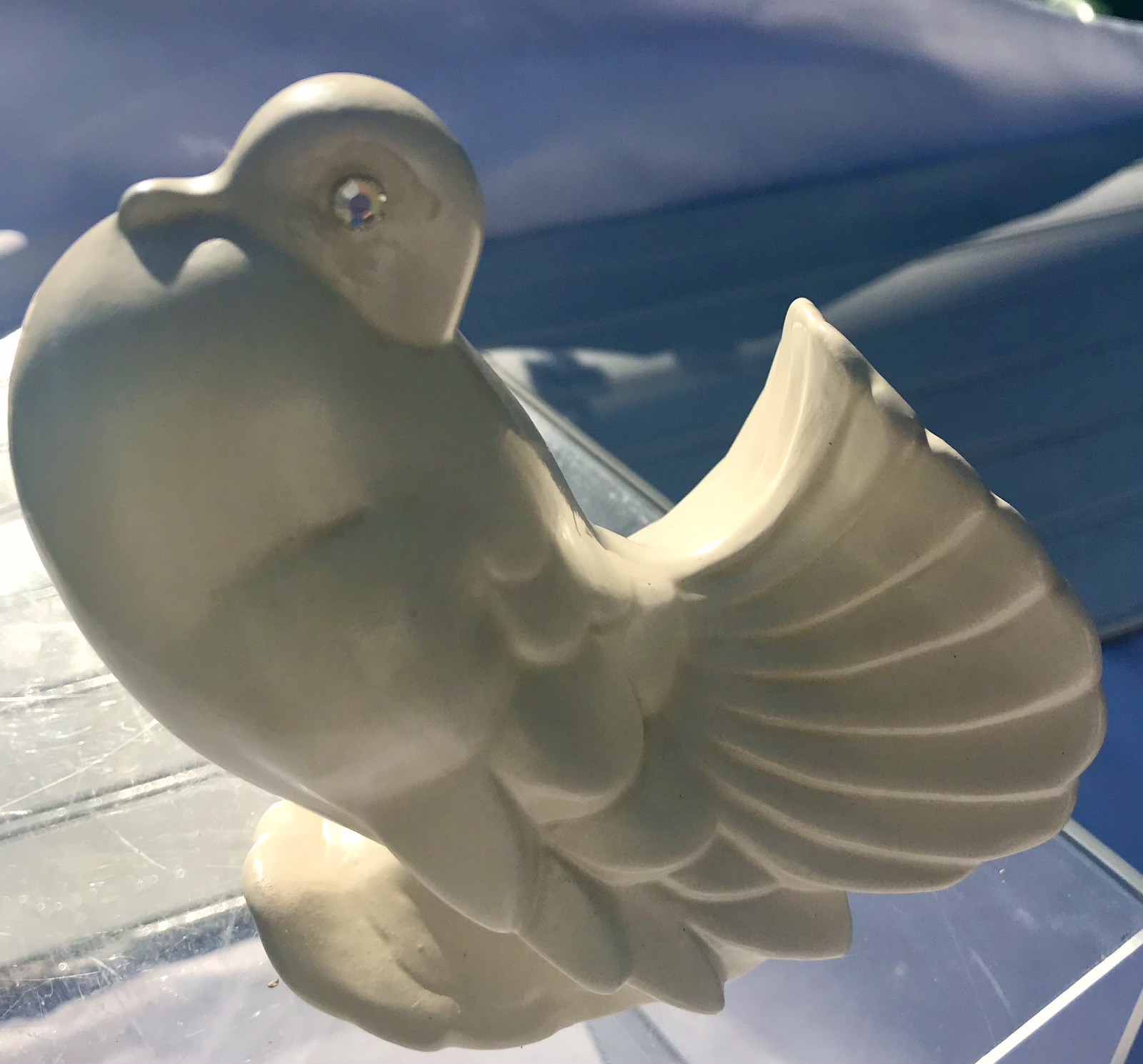 Vtg 80s Ceramic White Gloss Dove Figurine Jewel Eyes MCM Bird Cottage Kitsch 6”4