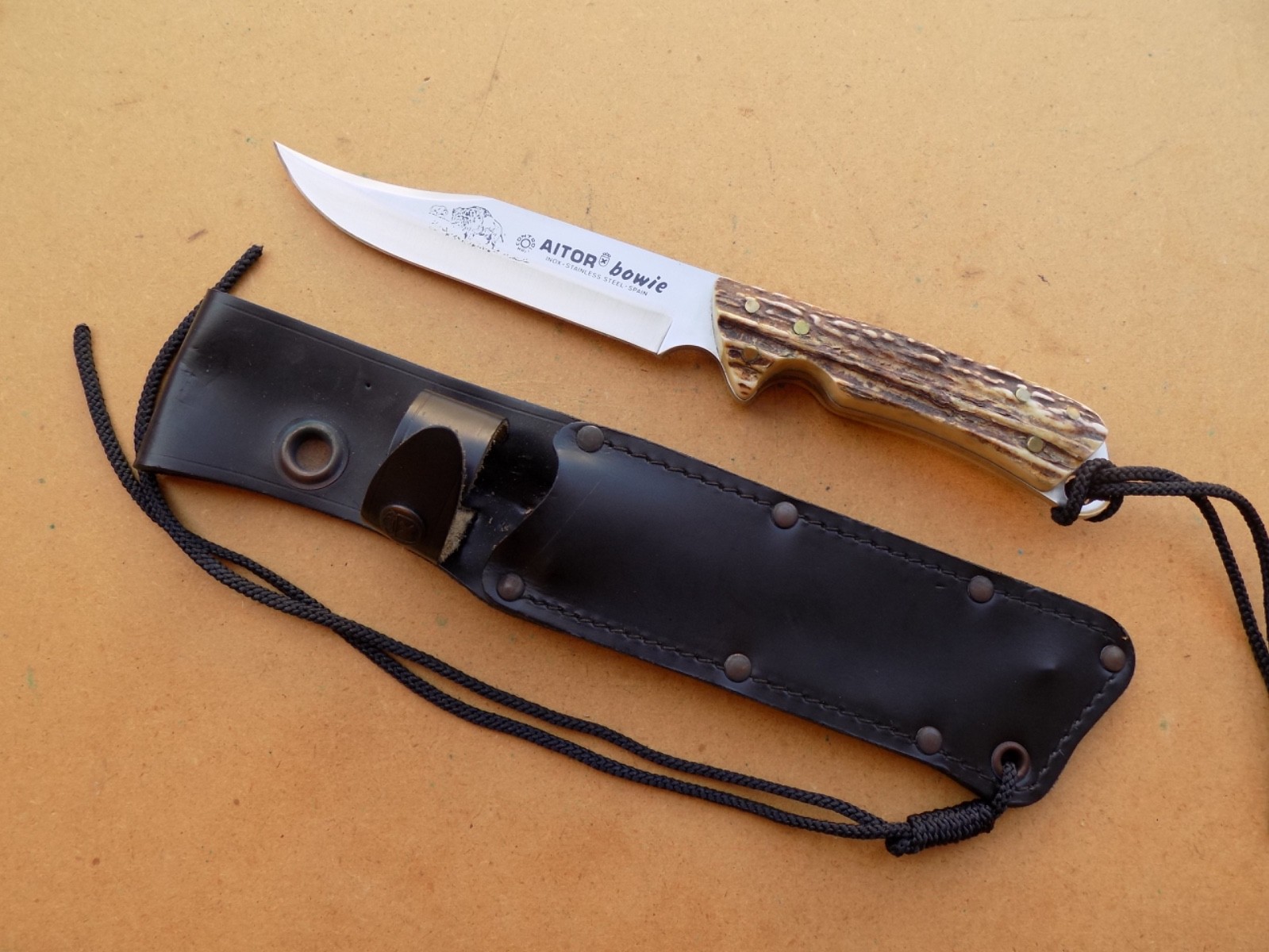 Vintage Aitor Stag Handle Bowie Knife Made in Spain