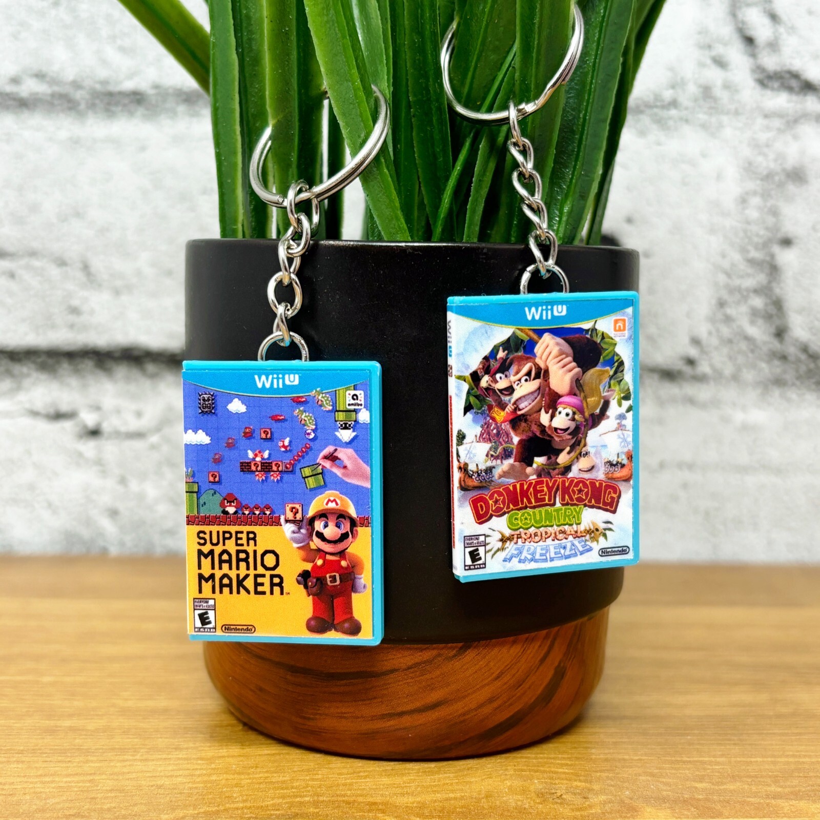 Mini Wii U Game Case Keychains, Miniature Nintendo Wii U Cover Art, Gamer Gift