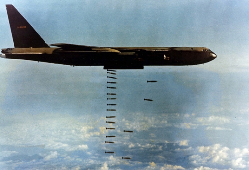 U.S. Air Force Boeing B-52D Stratofortress 13″x 19″ Vietnam War Photo Poster 224