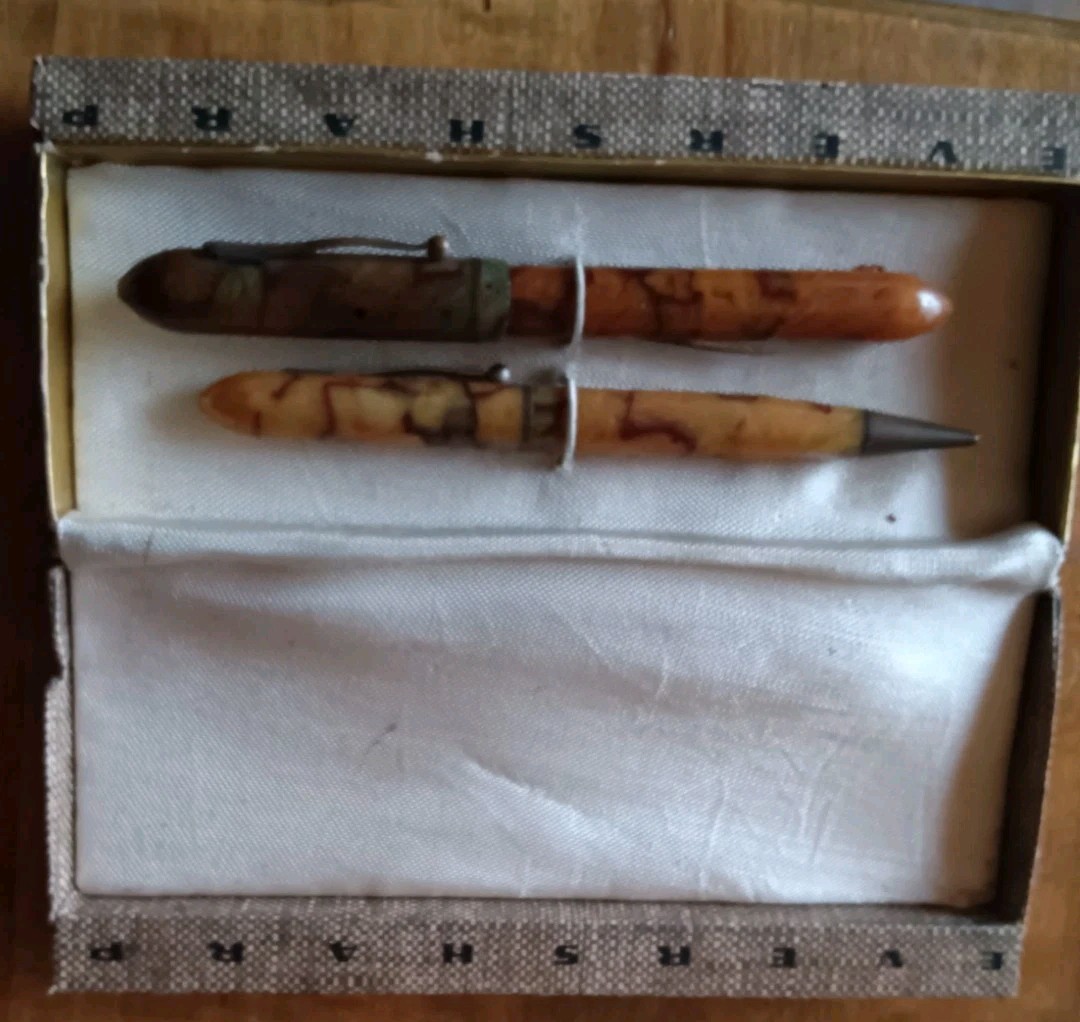 Vtg Eversharp Fountain Pen Pencil Set Green Marbled No Nib Parts Repair