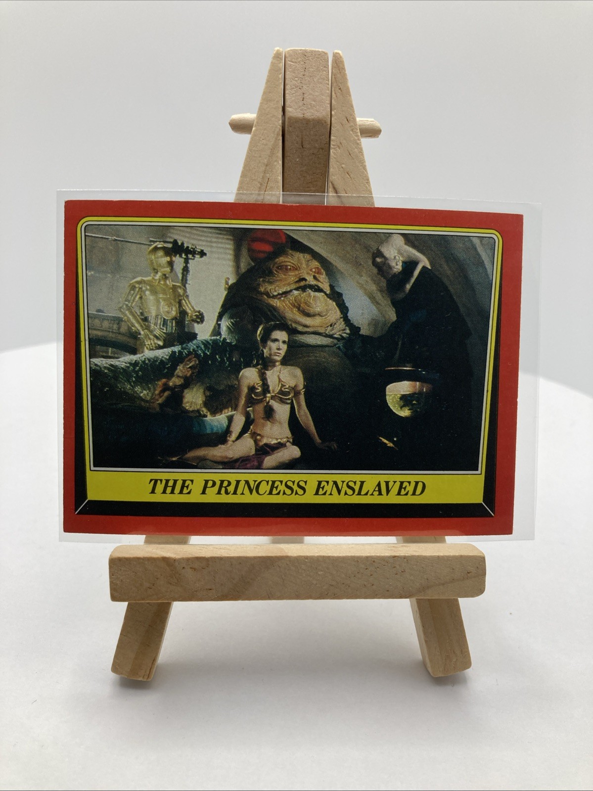 1983 Topps Star Wars: Return of the Jedi #32 The Princess Enslaved