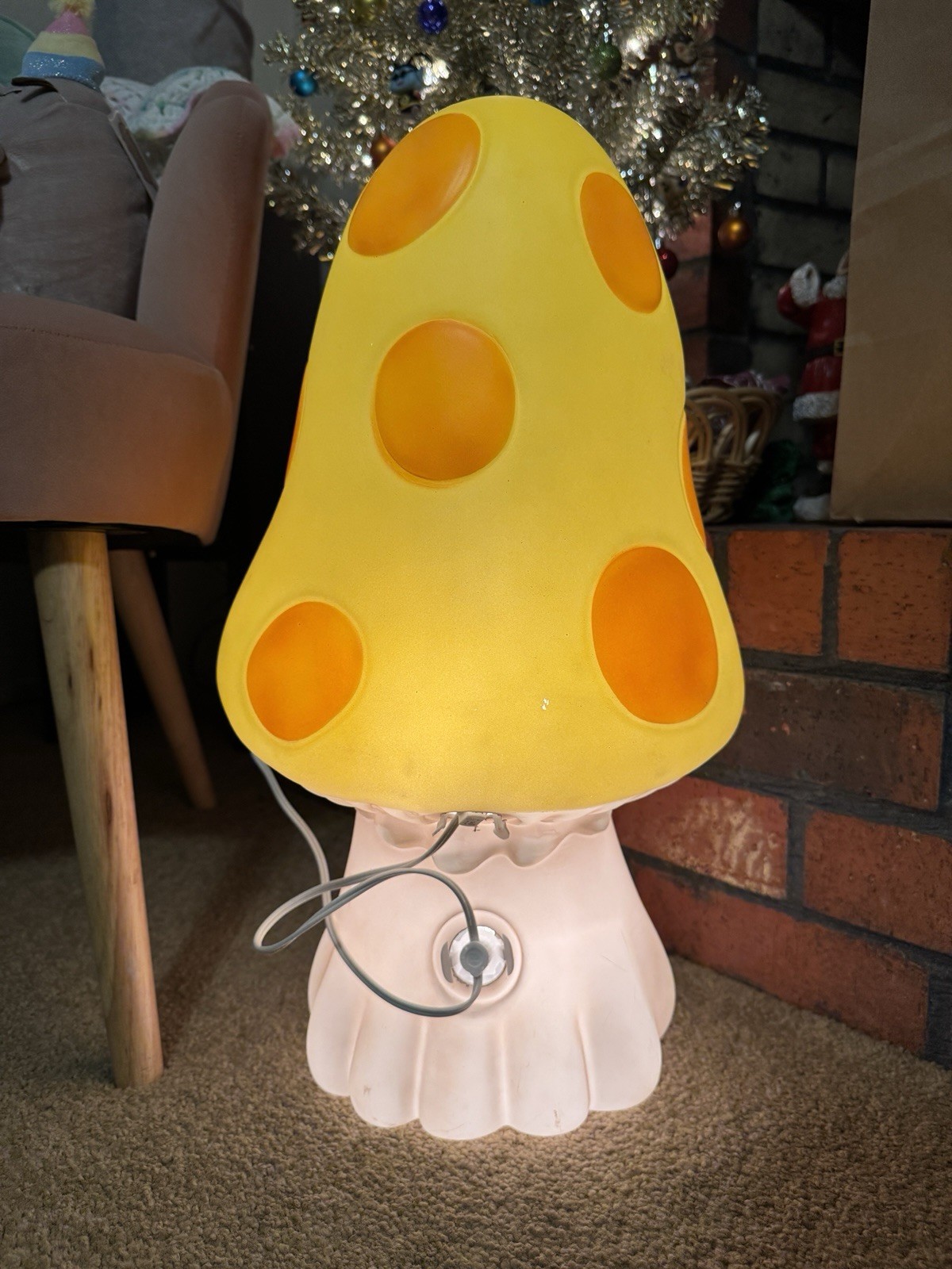 NEW 20” Yellow Mushroom Blow Mold & Light Up Decoration Indoor/Outdoor