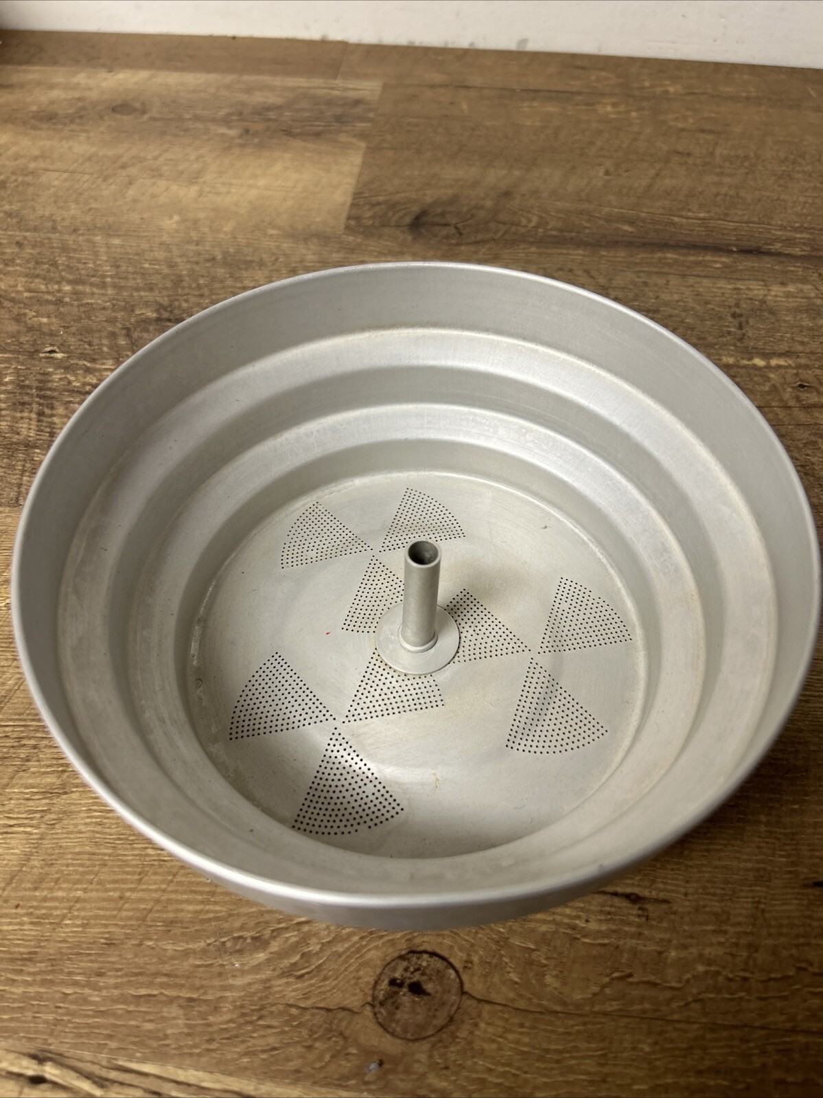 VINTAGE WEST BEND #29304 12 – 30 CUP ALUMINUM COFFEE MAKER REPLACEMENT BASKET