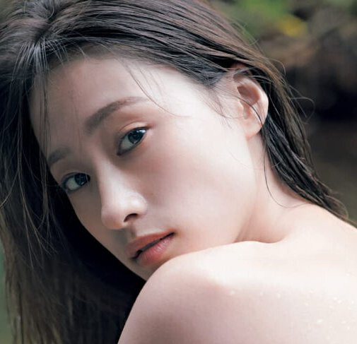Ayano Sumida 1st Photo Book