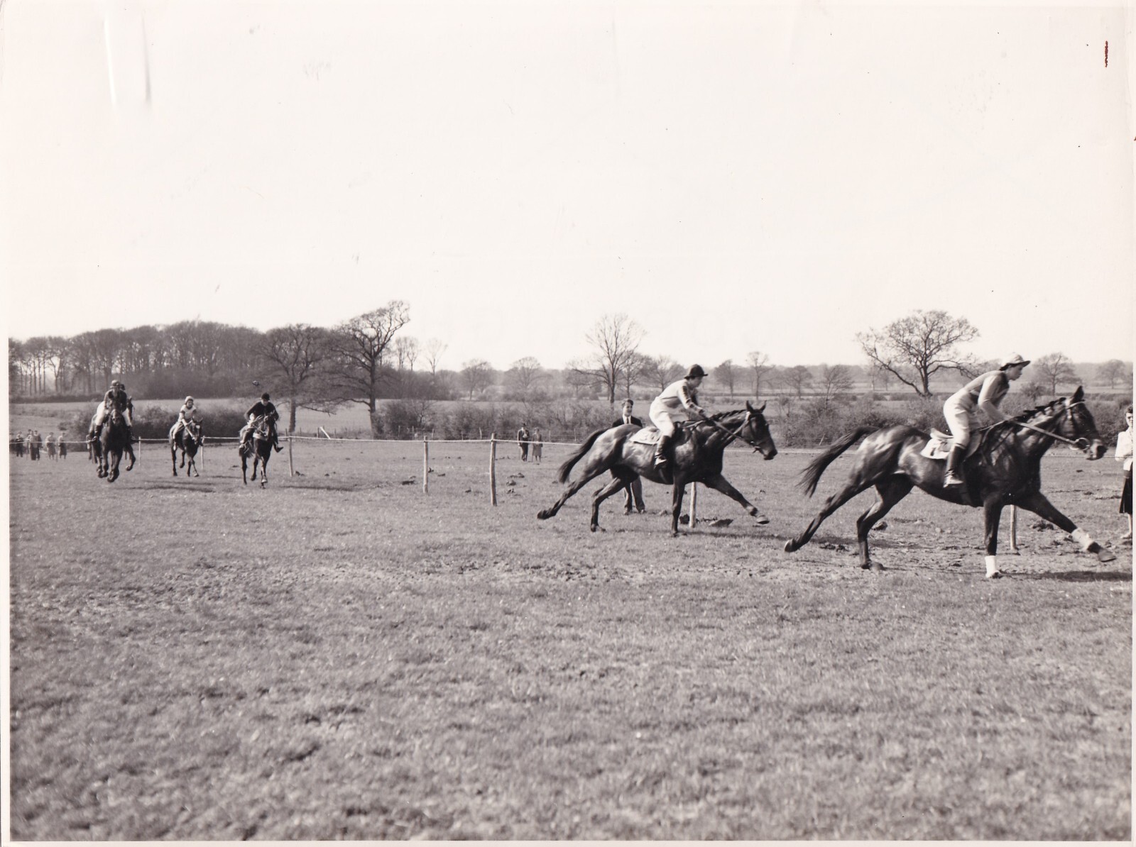 Original Press Photo point to point horse racing in sussex undated 1950s (2)