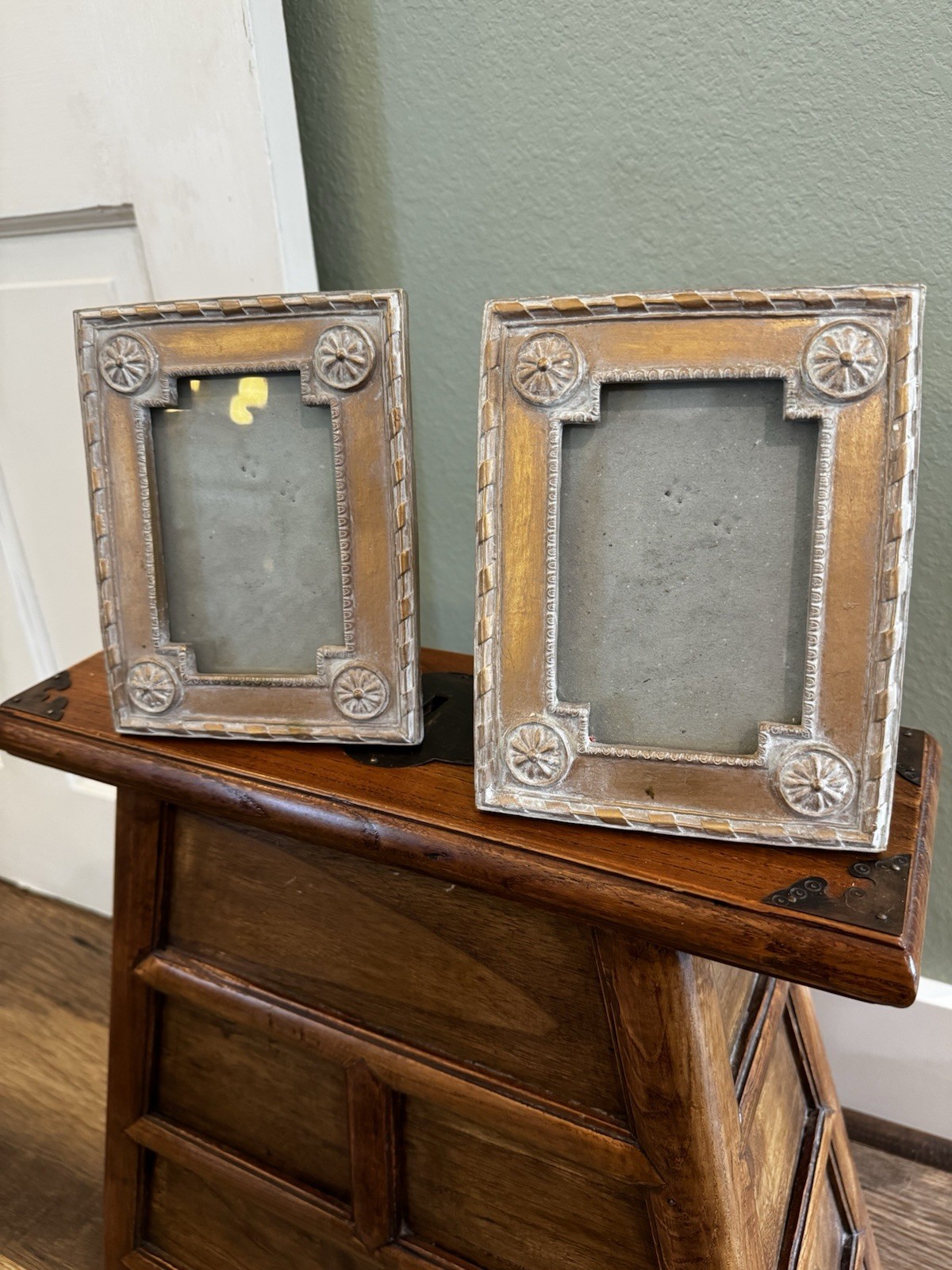 2 Vintage 90s Gold Resin Photo Frames 3 X 5