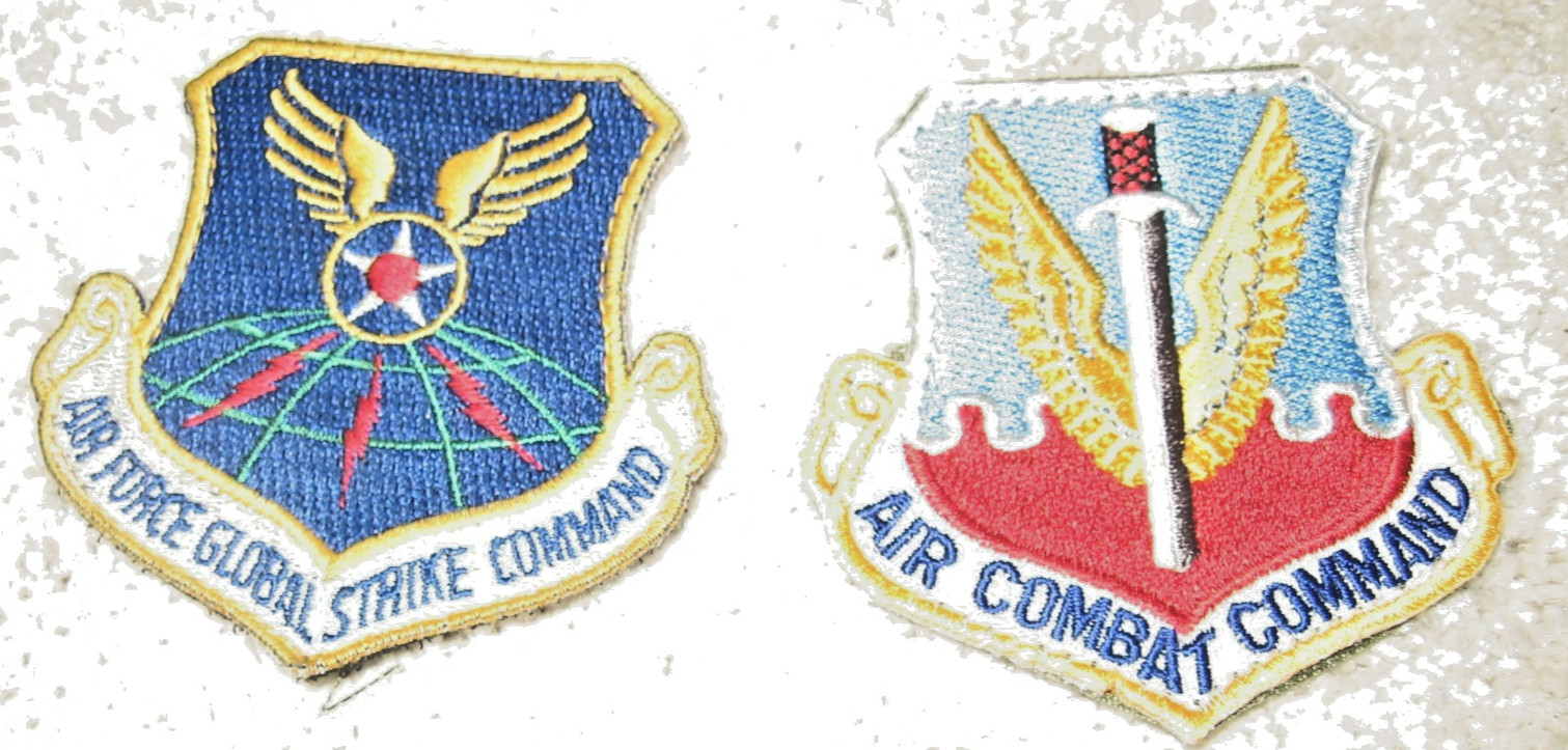 Military Militaria USAF Patches, Pins & Badges