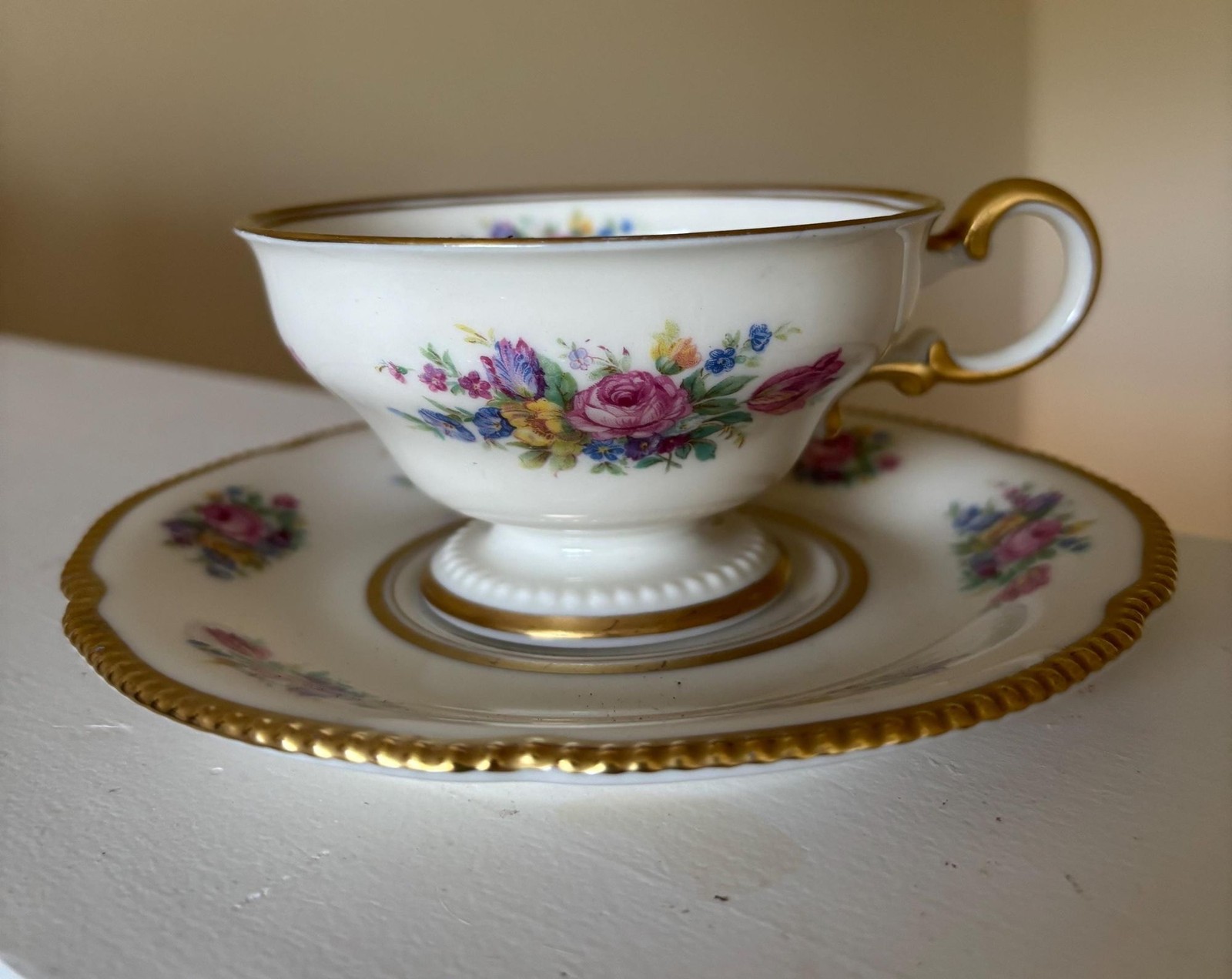 Castleton Bouquet Vintage Tea Cup Saucer Coffee Roses Flowers Floral Gold Trim