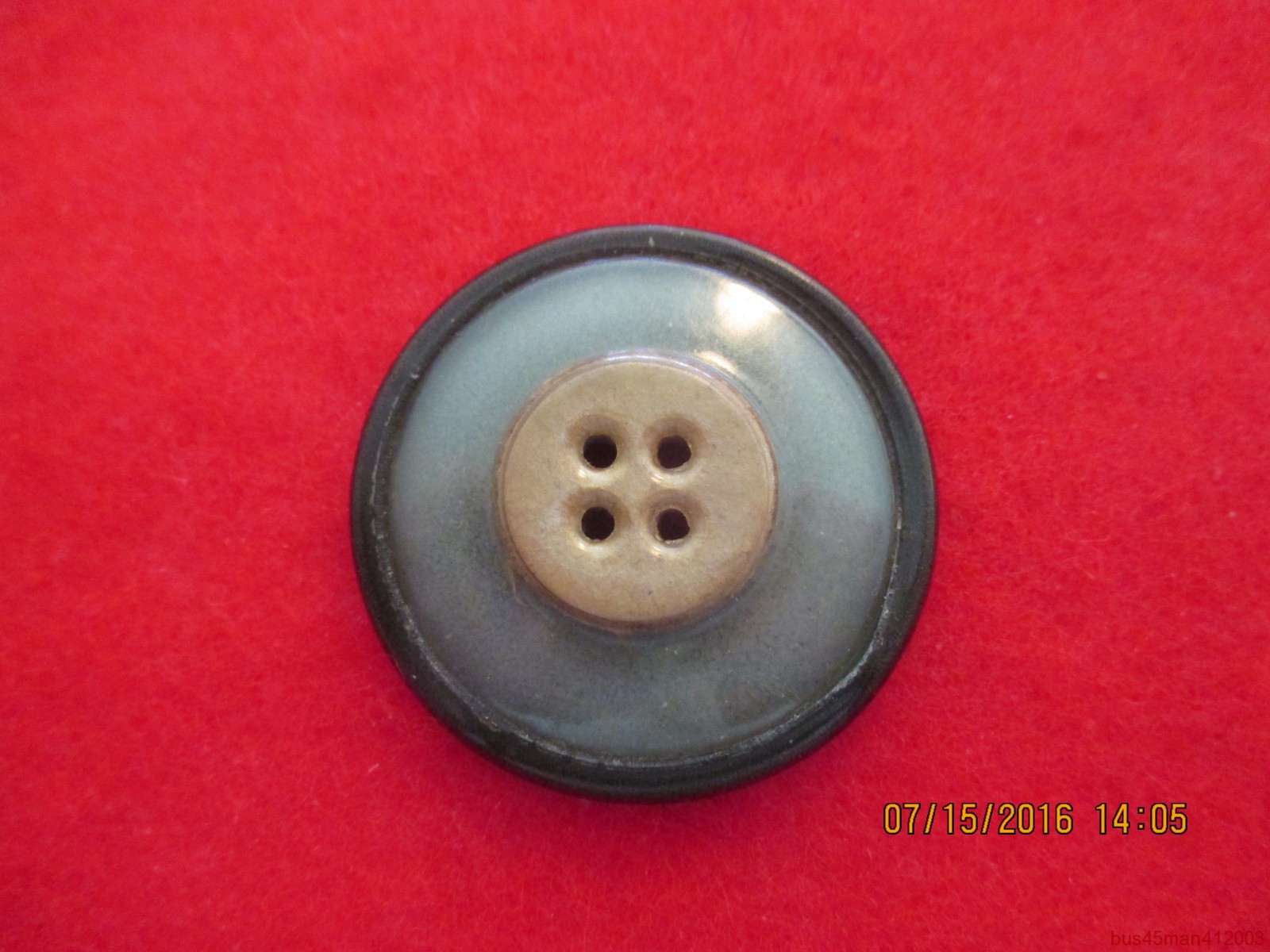 Celluloid 3 Color Raised Center Button #56 [1930-1940’s] 1.470″=37.34mm