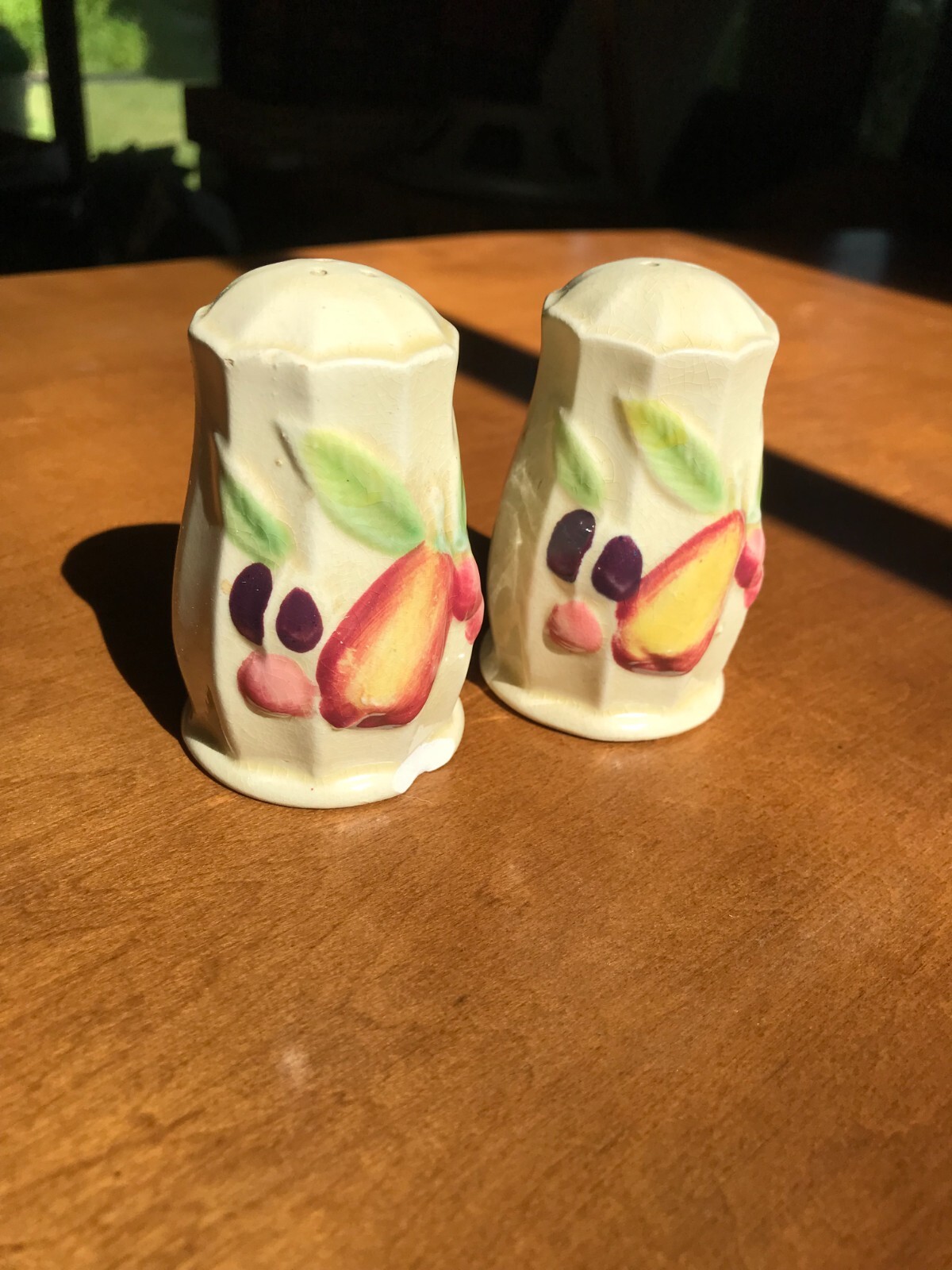 PEAR 1950’S SALT AND PEPPER JAPAN SHAKERS 3 1/4” T X 3”W