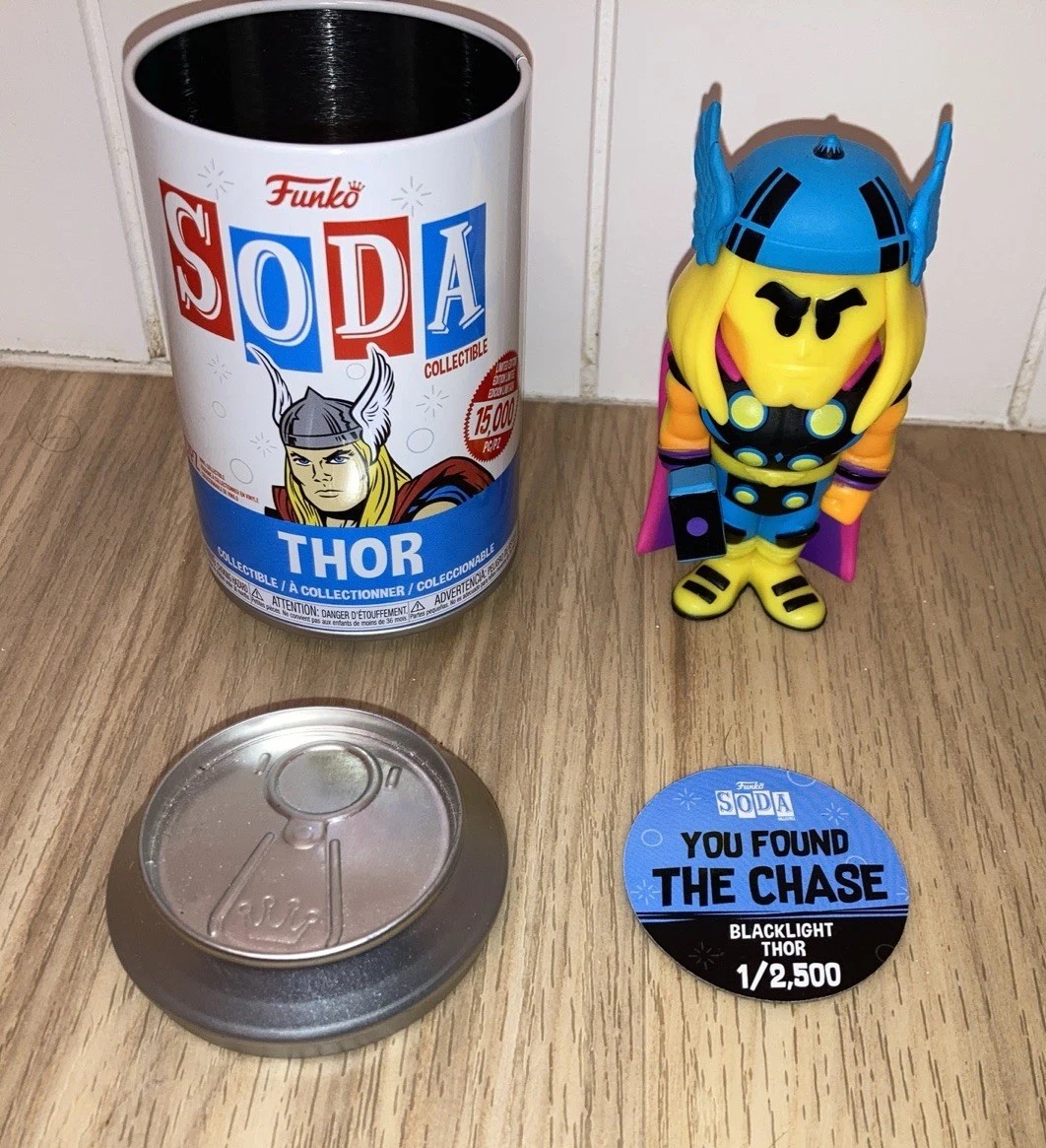 Funko Soda Marvel Thor 2021 SDCC San Diego CHASE Blacklight Glow In The Dark