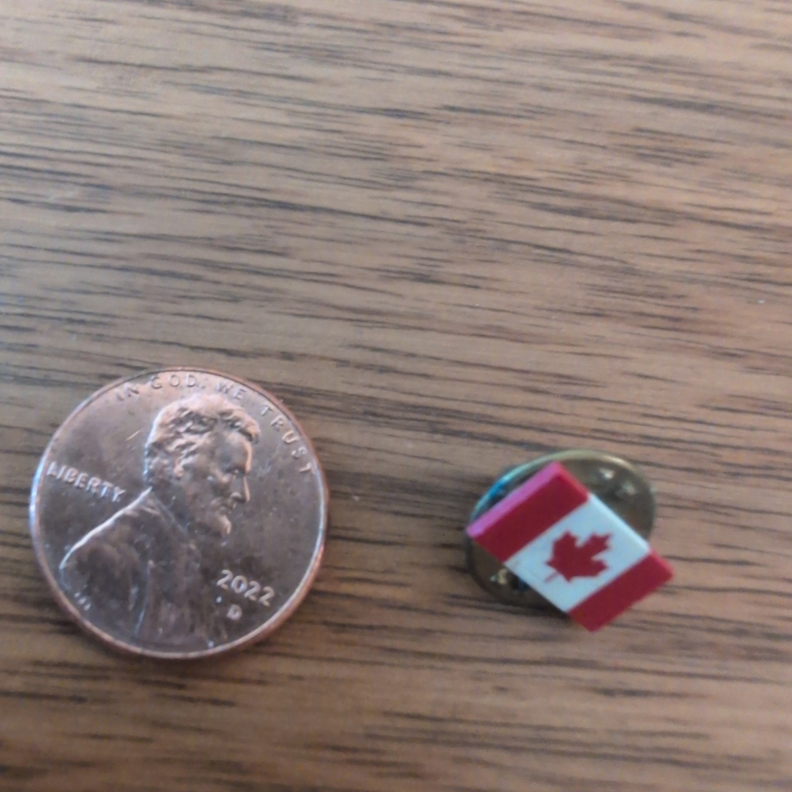 Canada Flag Lapel Pin Red Maple Leaf Souvenir Enamel Style Small Hat Tie