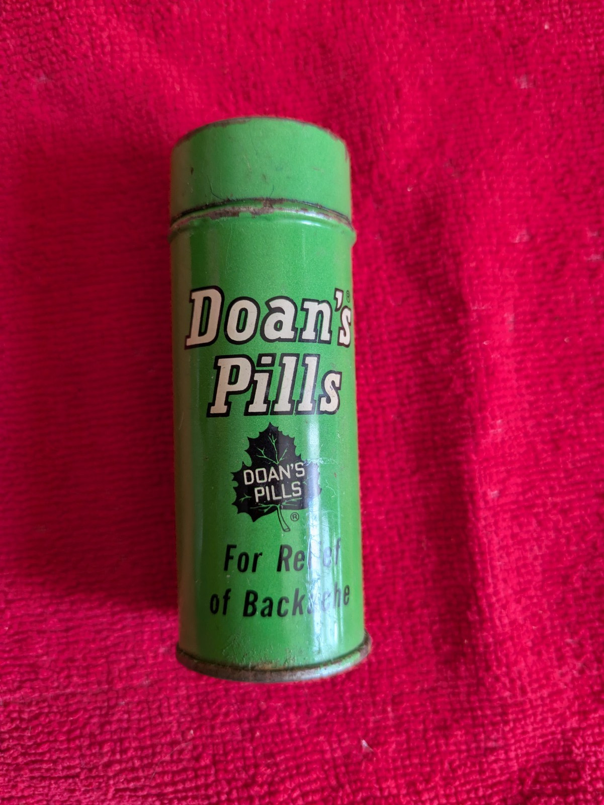 Vintage Green Doan’s Pills Tin 3 1/4″ Tall Empty Container