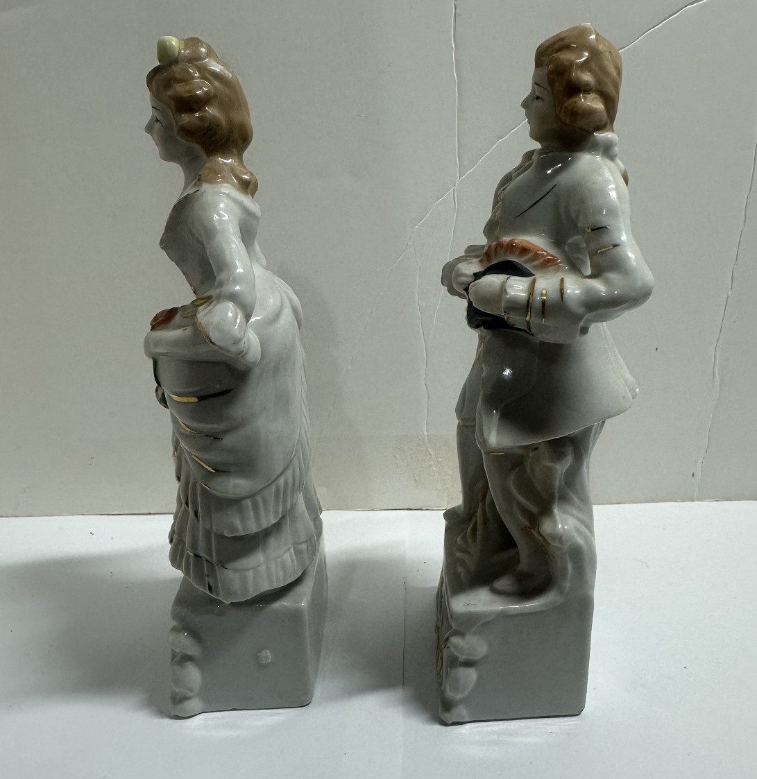 Vintage Porcelain Figurines Victorian Man and Woman Couple 6 1/2″ Japan