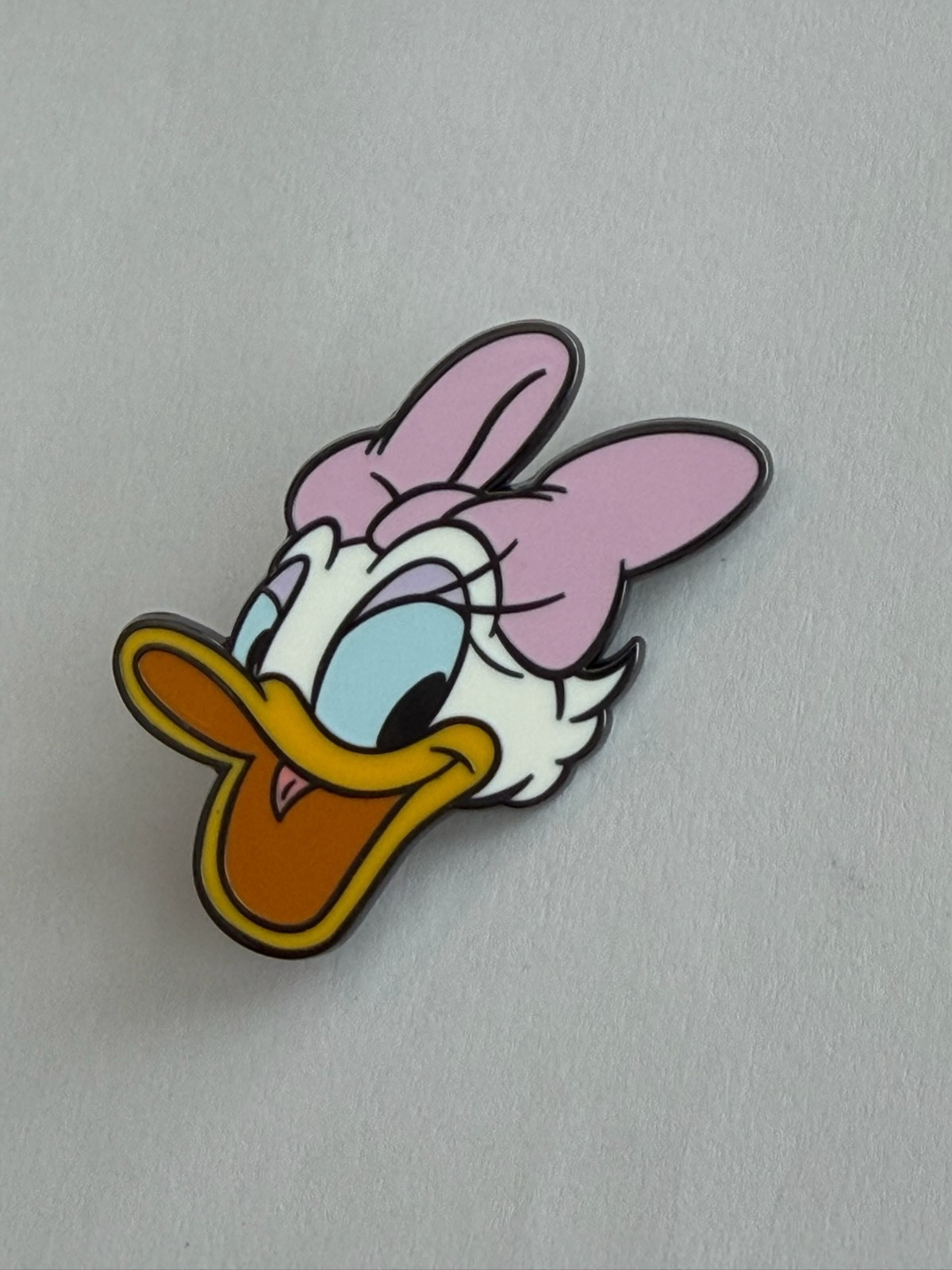 DLP – Daisy Duck – 2025 Booster Paris Disney Pin G8