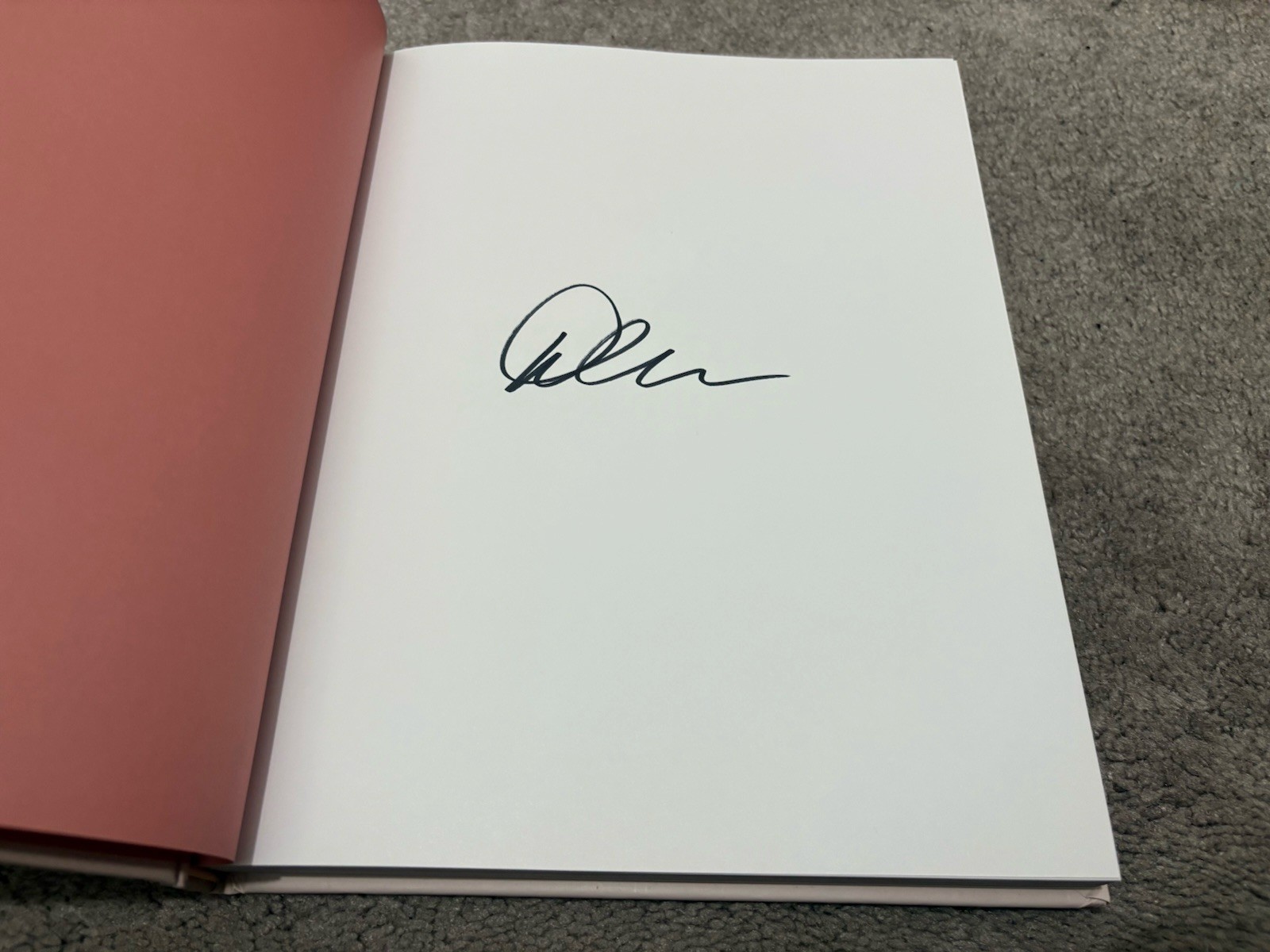 DEMI LOVATO SIGNED ONE PLATE AT A TIME FIRST EDITION HARDCOVER COOK BOOK COA