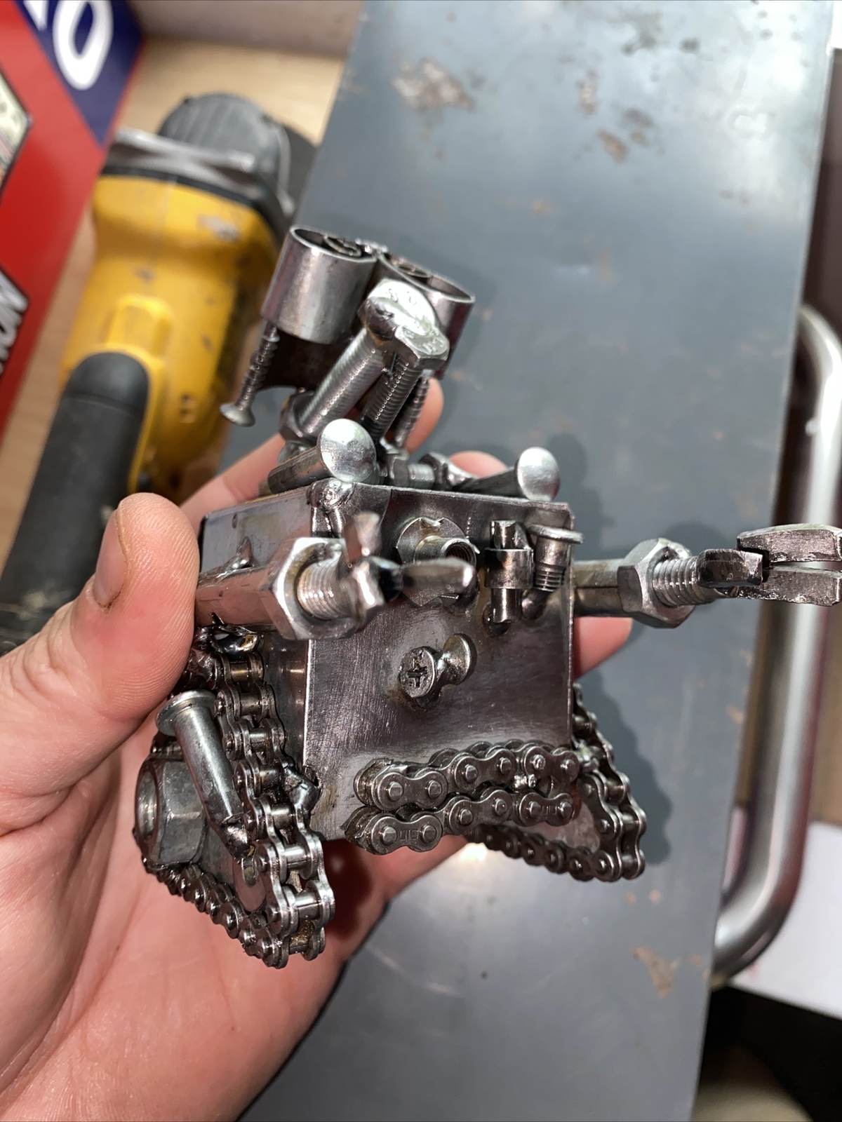 WALL-E Sprocket Chain Paperweight Figure Character Collector METAL Desk Birthday