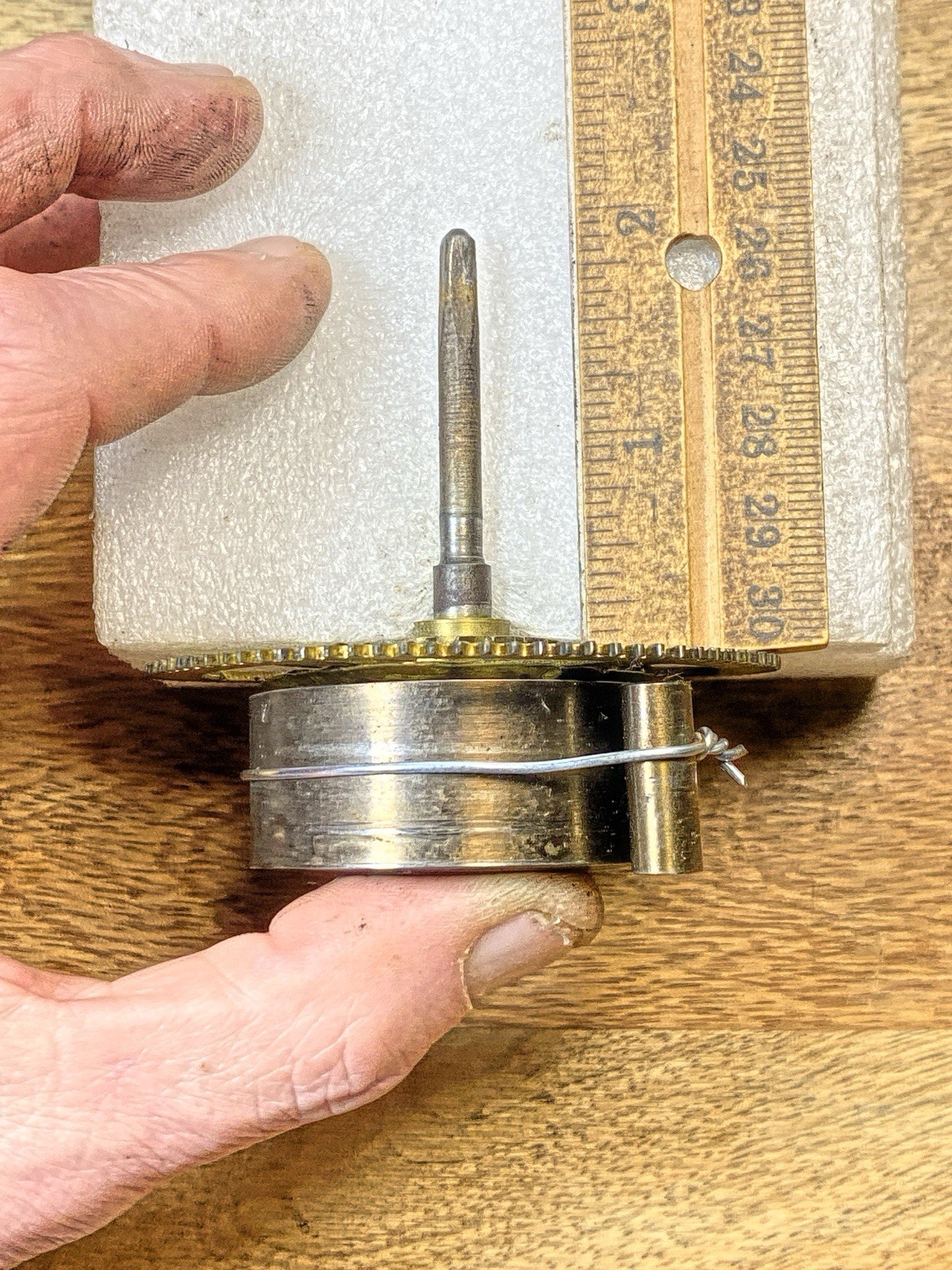 Unmarked Clock Movement Time Side Main Wheel (See Pics To ID) (KD2504)