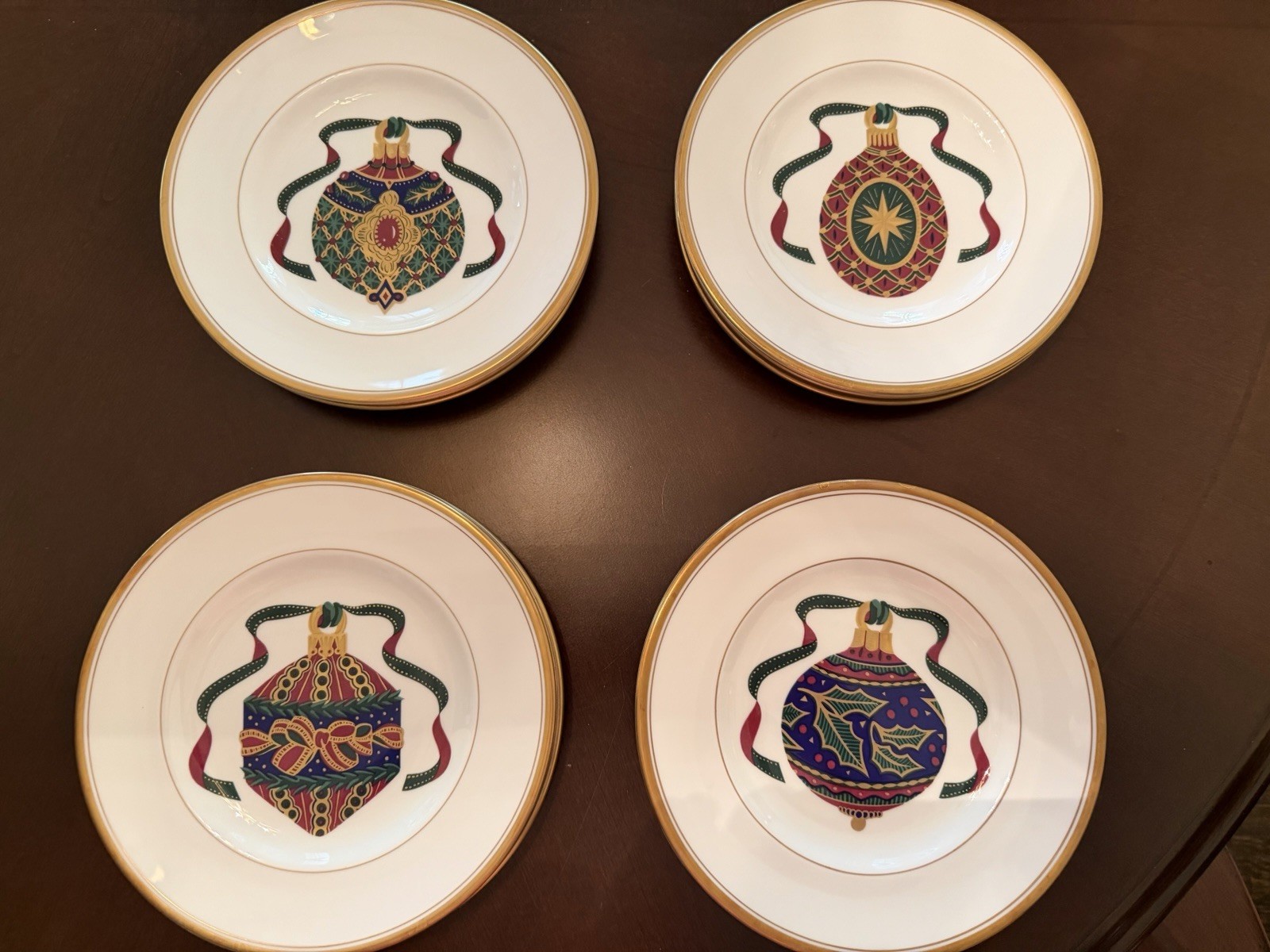 12 Royal Worcester Bone China Collector Plates Christmas Ornament 1987