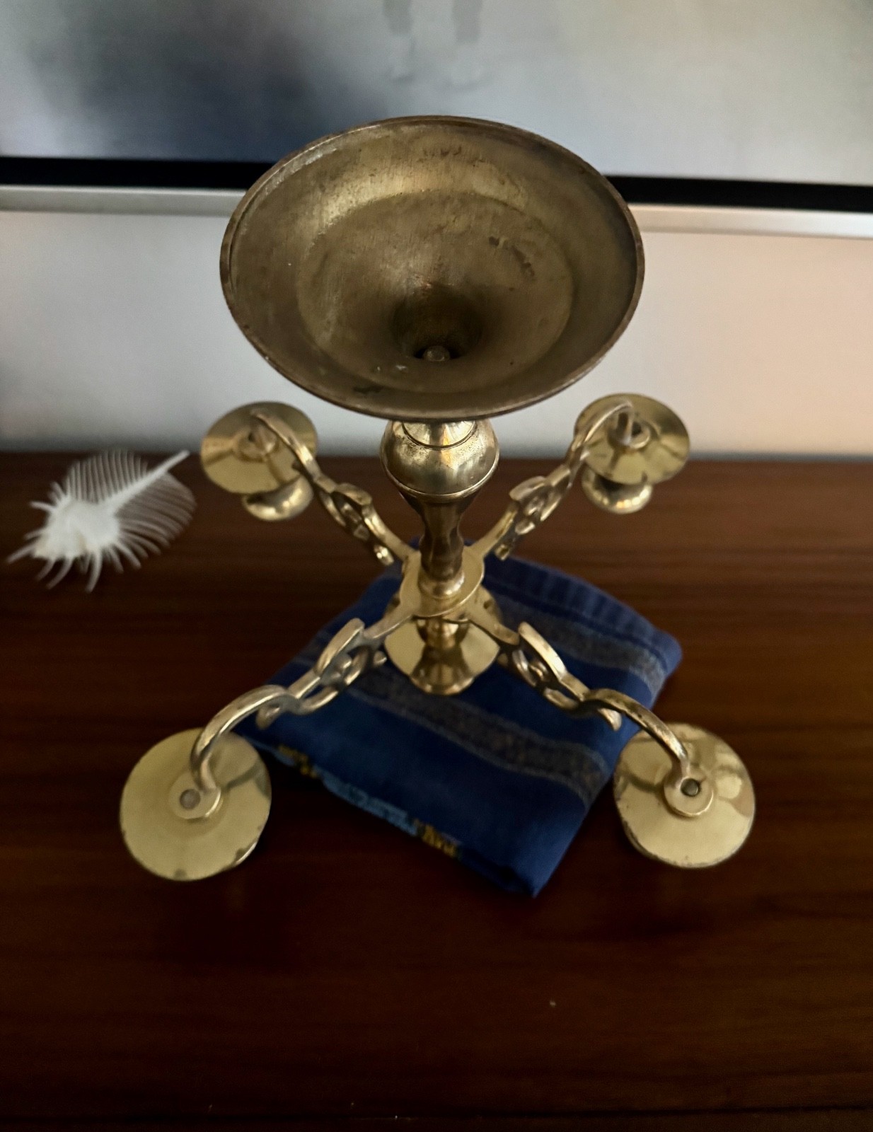 VINTAGE SOLID BRASS 4 ARM 5 CANDLE HOLDER CANDELABRA CANDLESTICKS INDIA 1970s