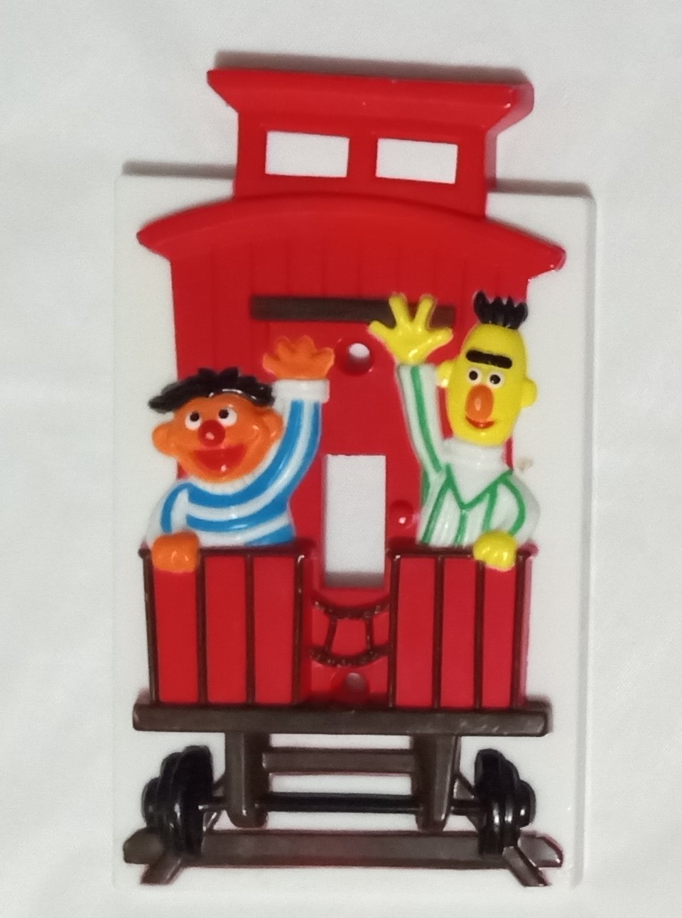 1984 BERT & ERNIE Light Switch Plate Cover Plastic Muppet Sesame Street VGC