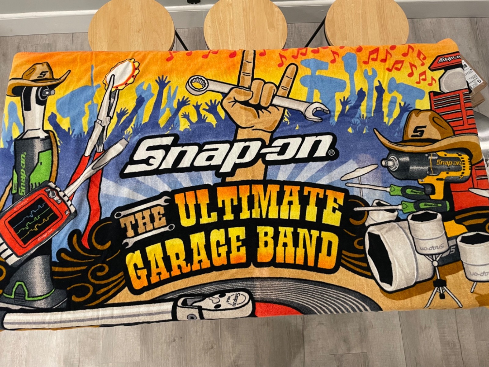 LIMITED EDITION 2018 Snap-on Beach Towel “The Ultimate Garage Band” (35×60)