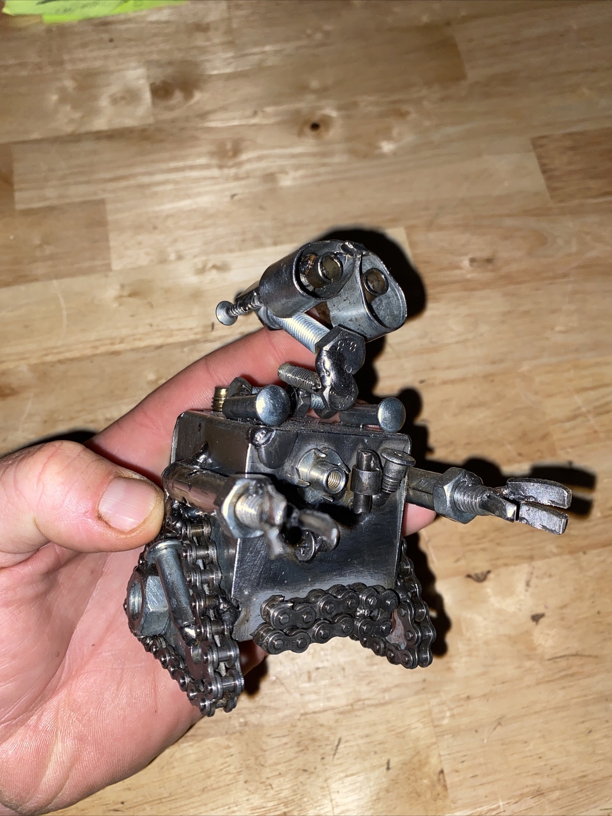 WALL-E Sprocket Chain Paperweight Figure Character Collector METAL Desk Birthday