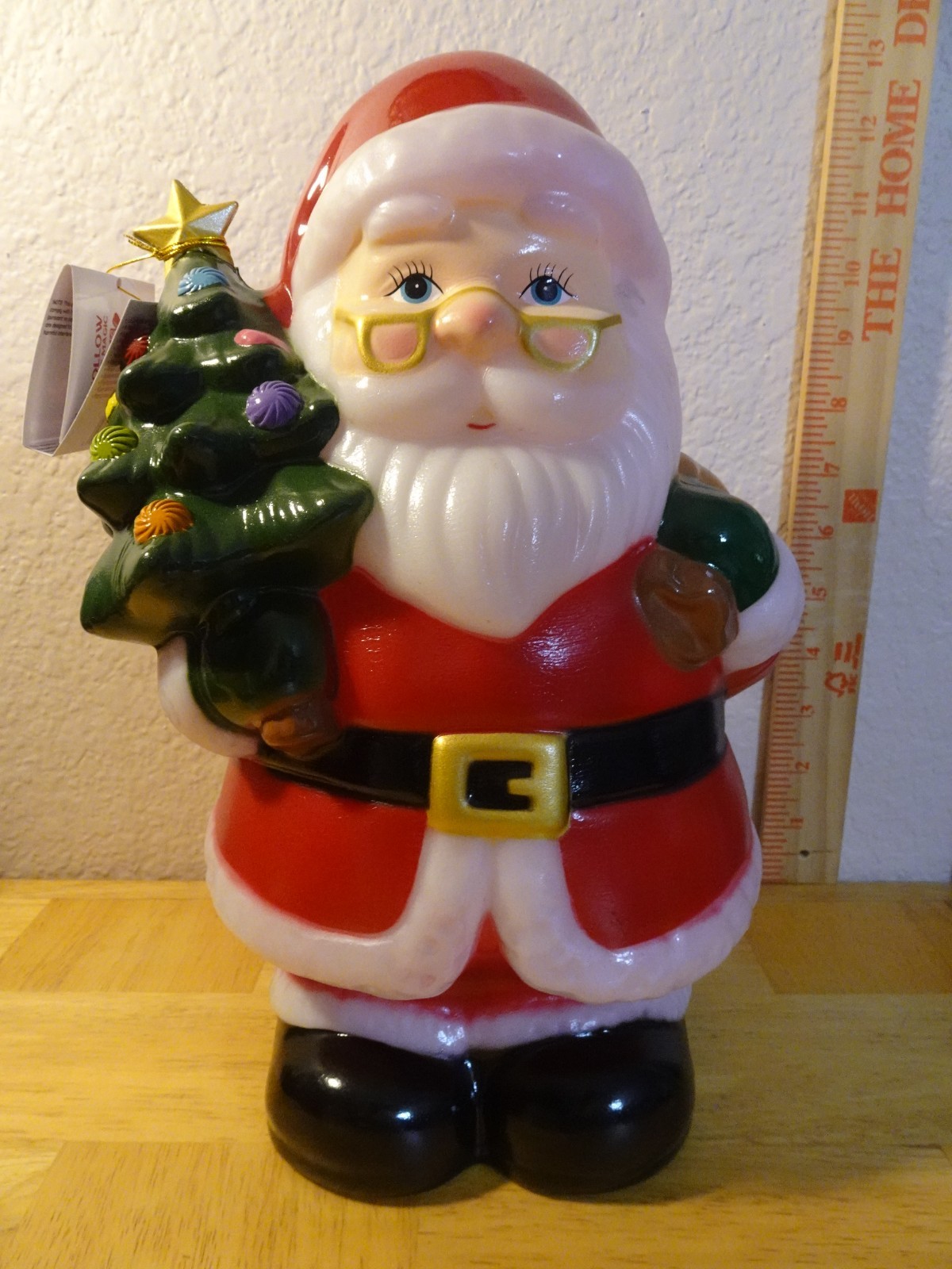 Mr. CHRISTMAS Illuminated Tabletop Blow Mold SANTA w/Timer Indoor/Outdoor 12″