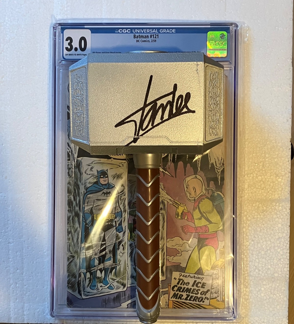 Stan Lee signed Thor Mjolnir Hammer – Certified Radtke Sports