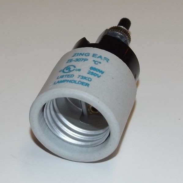 PORCELAIN BOTTOM TURN KNOB LAMP SOCKET E-26 LAMP PART NEW 47651JB